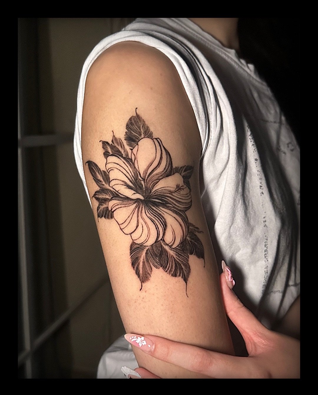 Hibiscus. #hibiscustattoo #flowertattoo #hibiscus