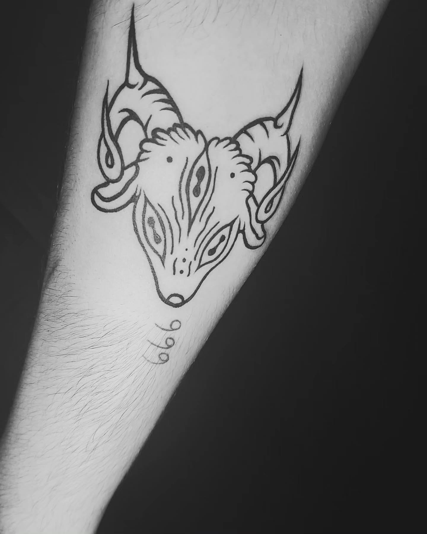 Some of my flash loved doing this piece
#denton #dfwtattoo #linework #flash