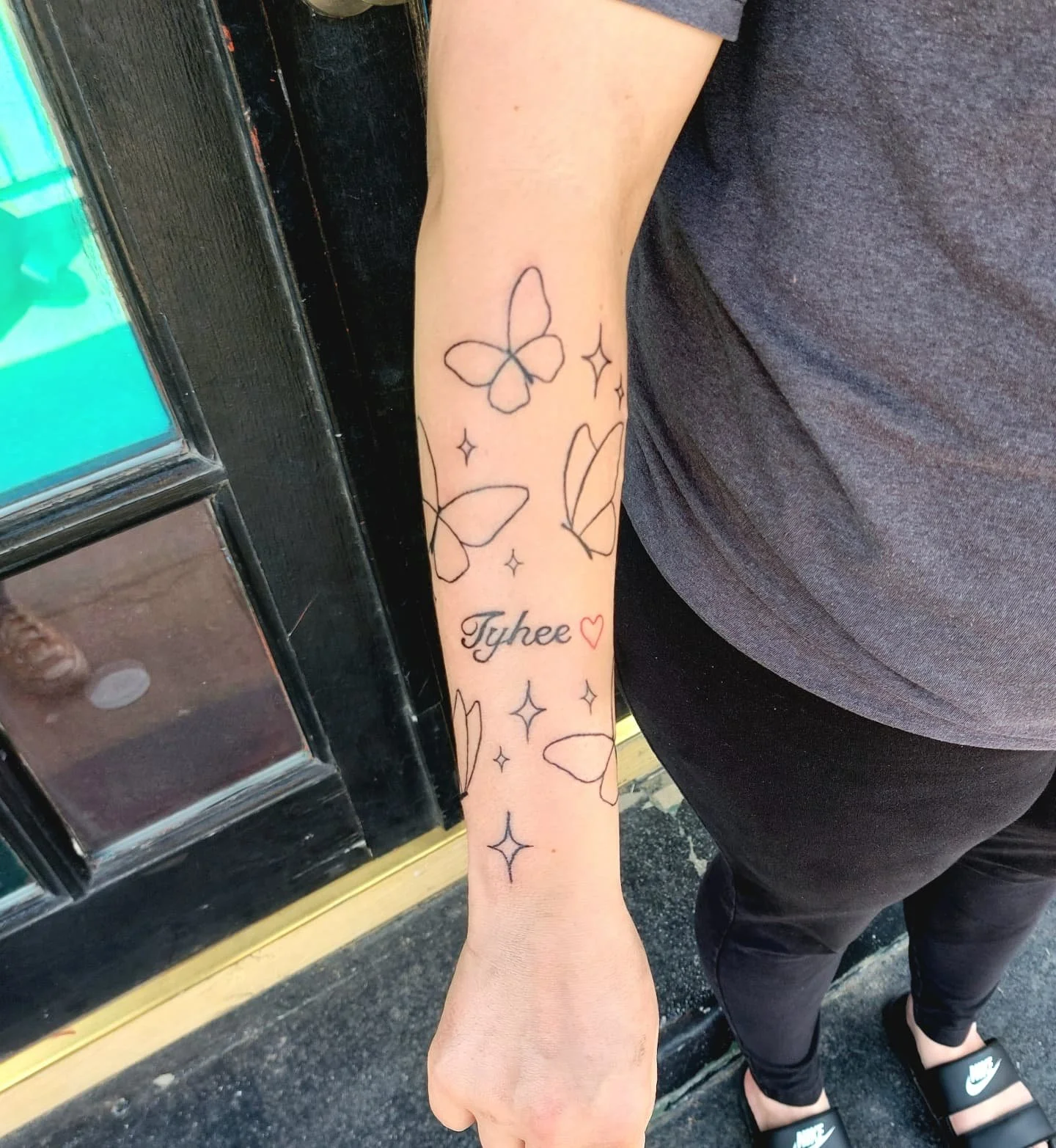 a sweet arm piece for a sweet client π π¦ I love a custom project! Thank you for the trust~
DM me or use my link above to get me your ideas
-
#apprenticetattoos #dentontattoo #lineworktattoo #butterflytattoodesign #armtattoo #northtexastattoo #bo