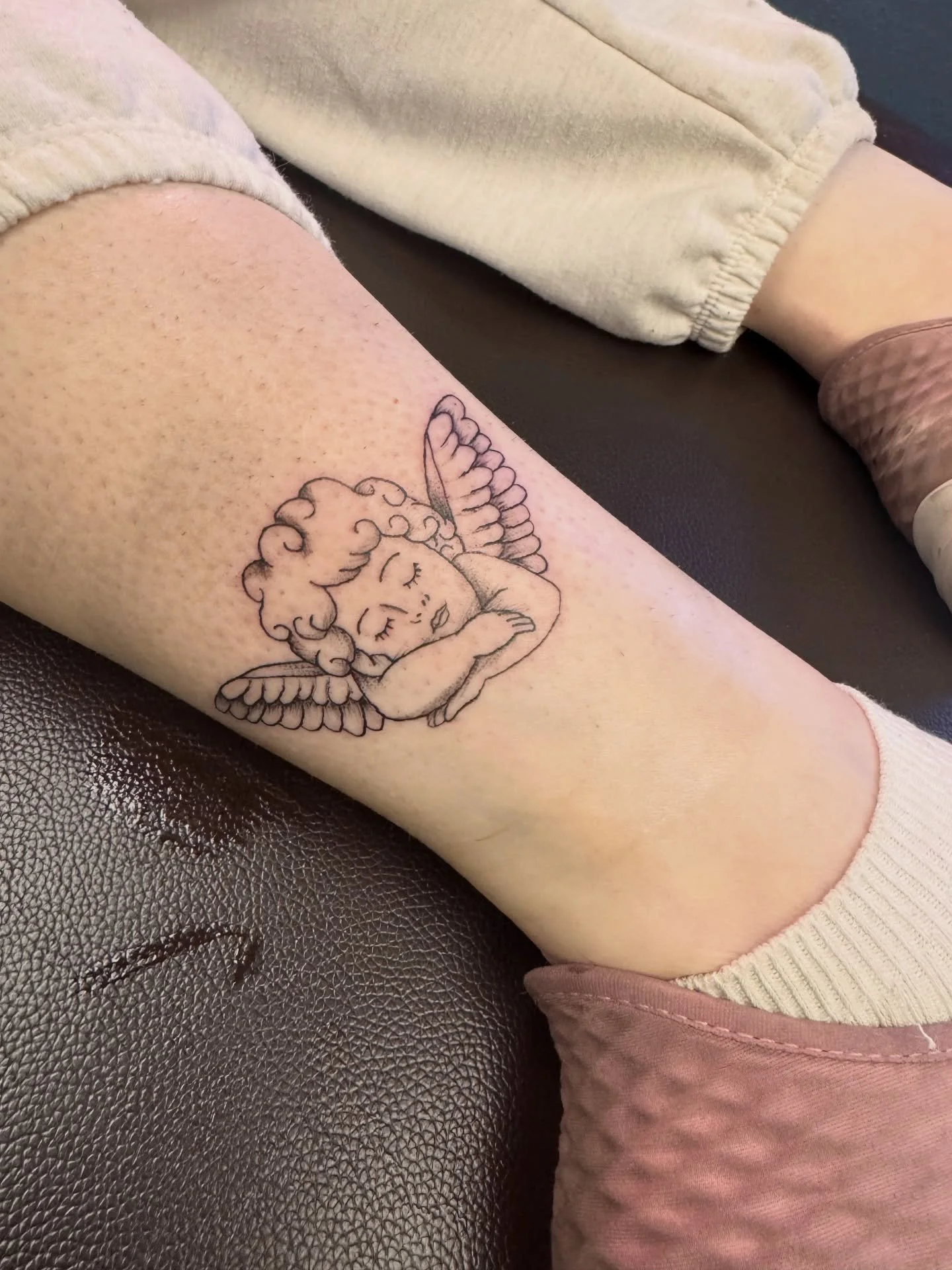Some more cutie Fineline from today ❤️ 
Thanks everyone 🥰

#tattoo #tattooartist #dfw #denton #tattooshop