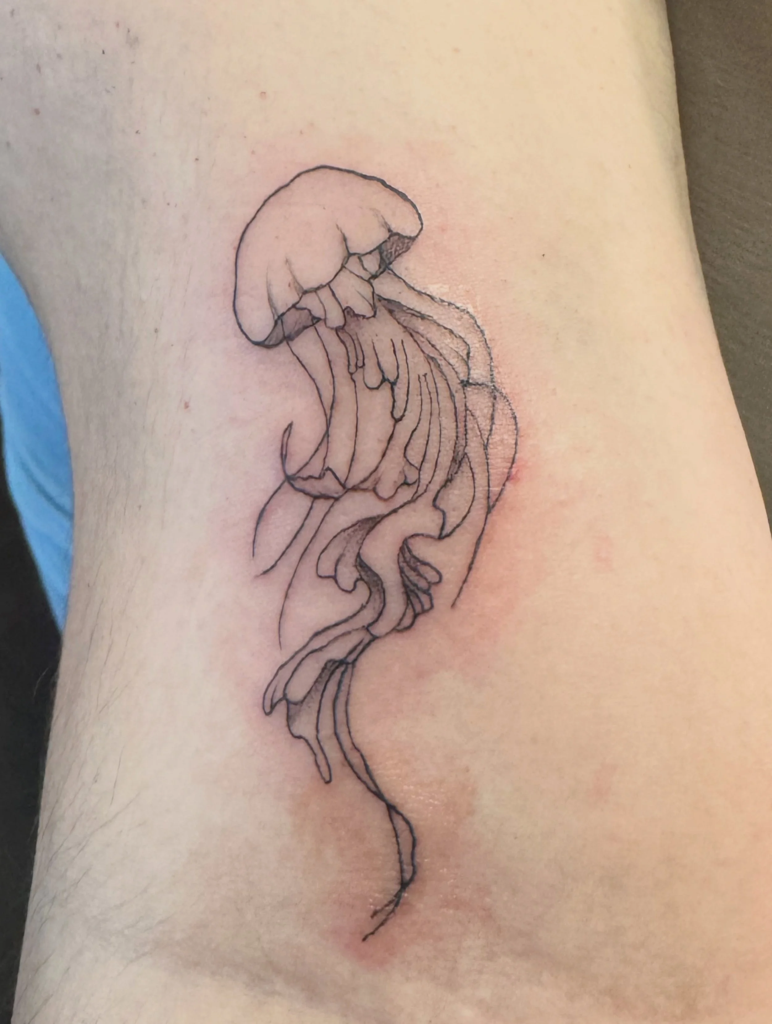 Some Fineline from yesterday ❤️&zwj;🔥
Thank yall for coming to see me! @goblin_trashlord 

#tattoos #tattooartist #tattooshop #denton #dfw