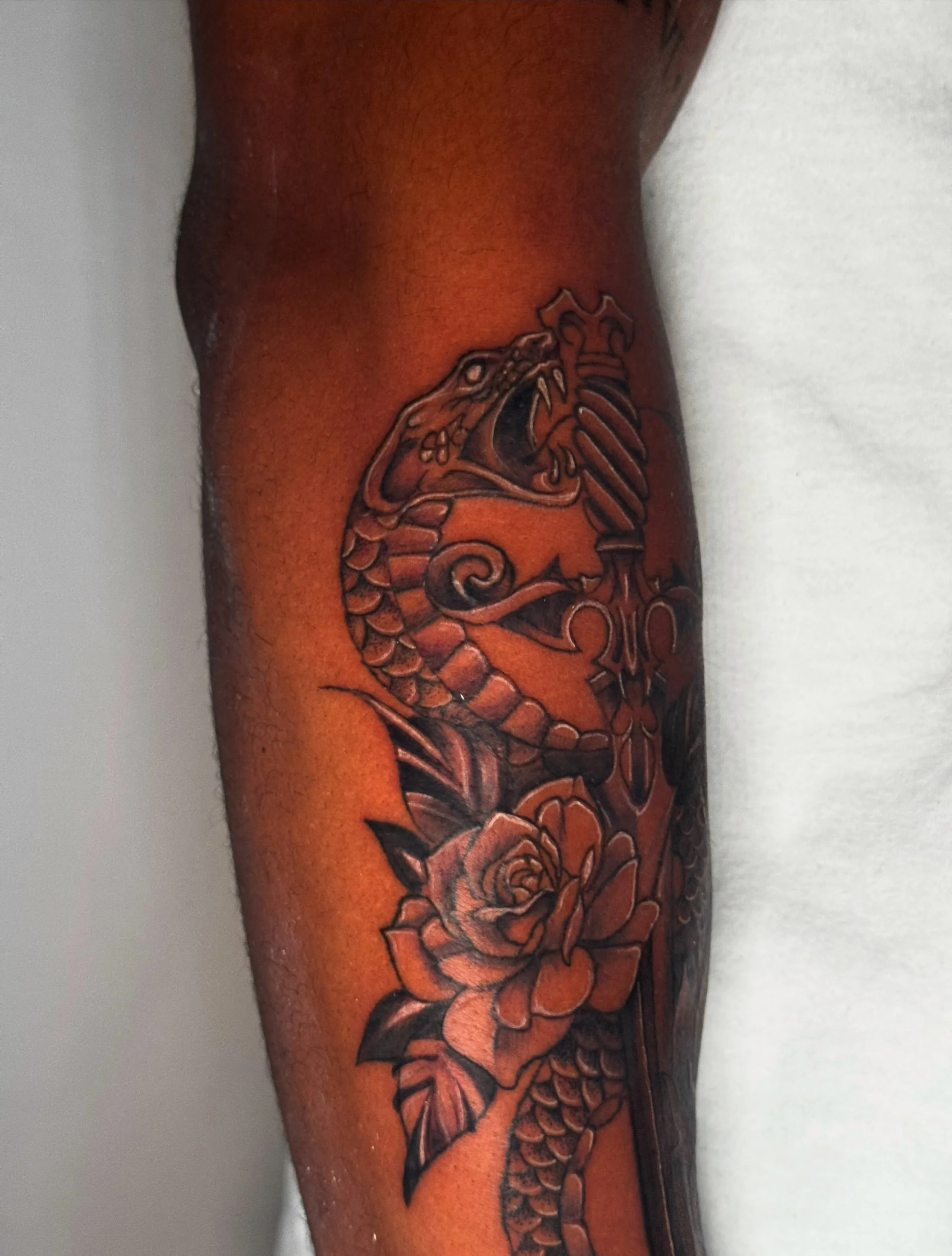 some recent-ish bangers that i never posted fr
swirly dragonfly is actually like >6 months old

thank you guys for all your support.
 it means the world to me :)

#tattooapprentice #tattooartist #dfwtattooartist #artistsofinstagram #alexhartart
