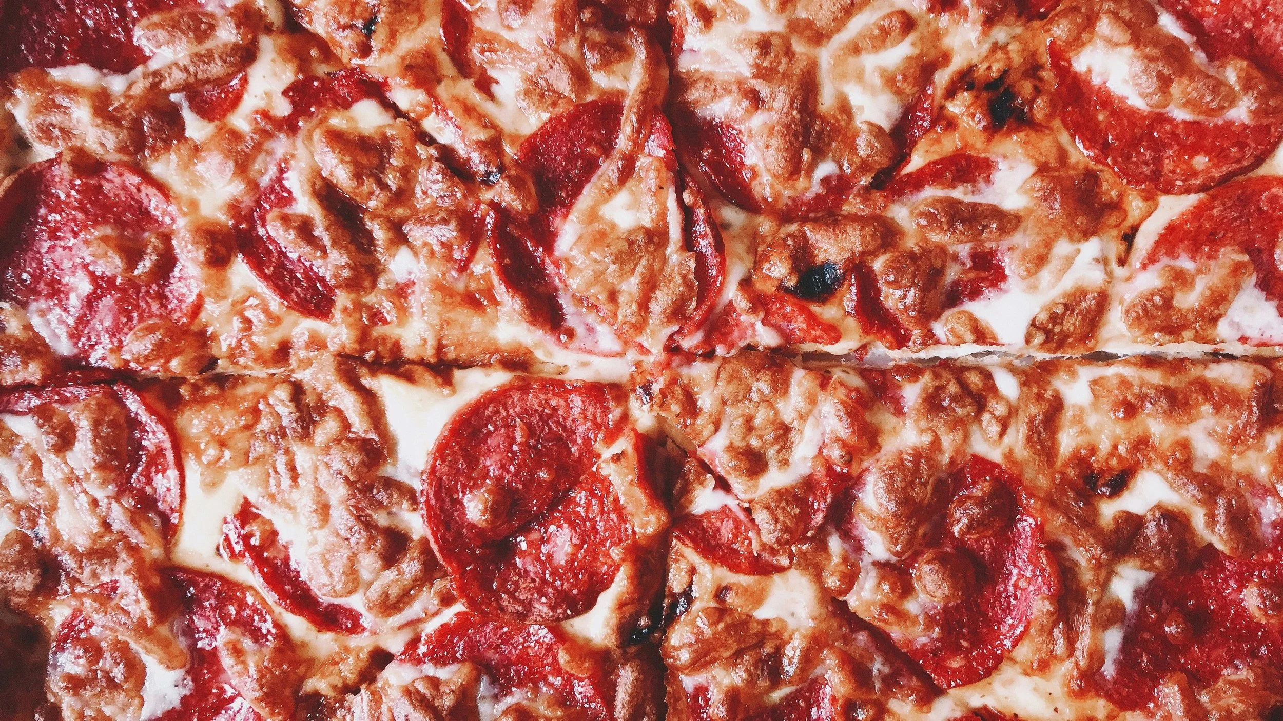 A pepperoni pizza.