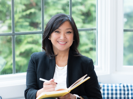 Pen to Paper: Journaling for Clarity & Wellbeing with Jennifer Faherty