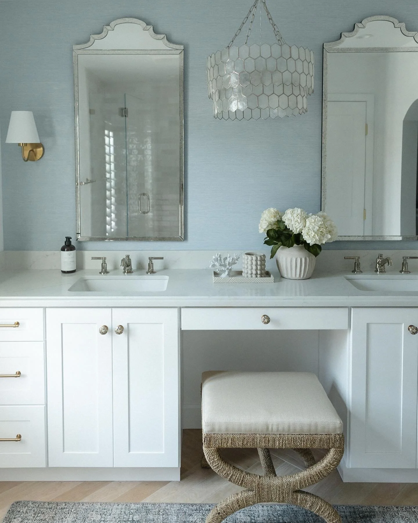 Escape to serenity 🌊

Revealing our latest coastal primary bath design, where calmness meets luxury. Soft hues, natural textures, and thoughtful details create a tranquil oasis for relaxation. 

📸: @everoxphotography | #grandproject

#coastalbath #