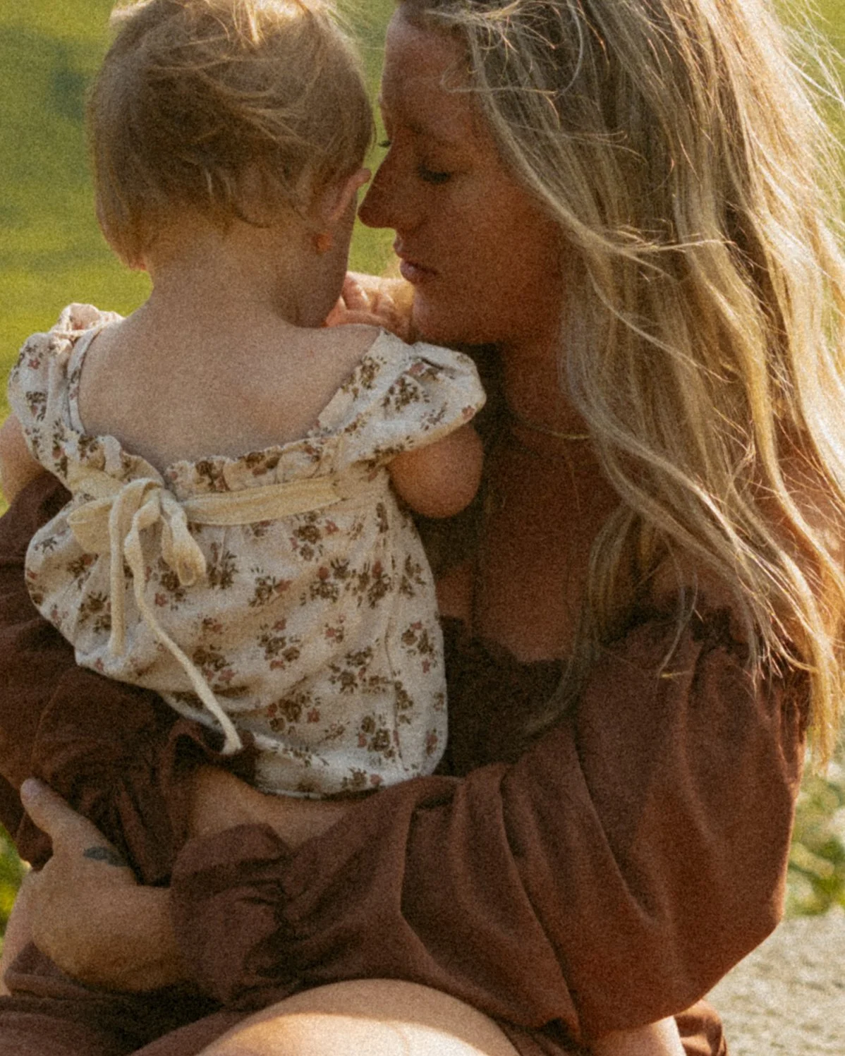Adventurous Family Session at Hatcher Pass, Alaska — Claudia Menchaca ...