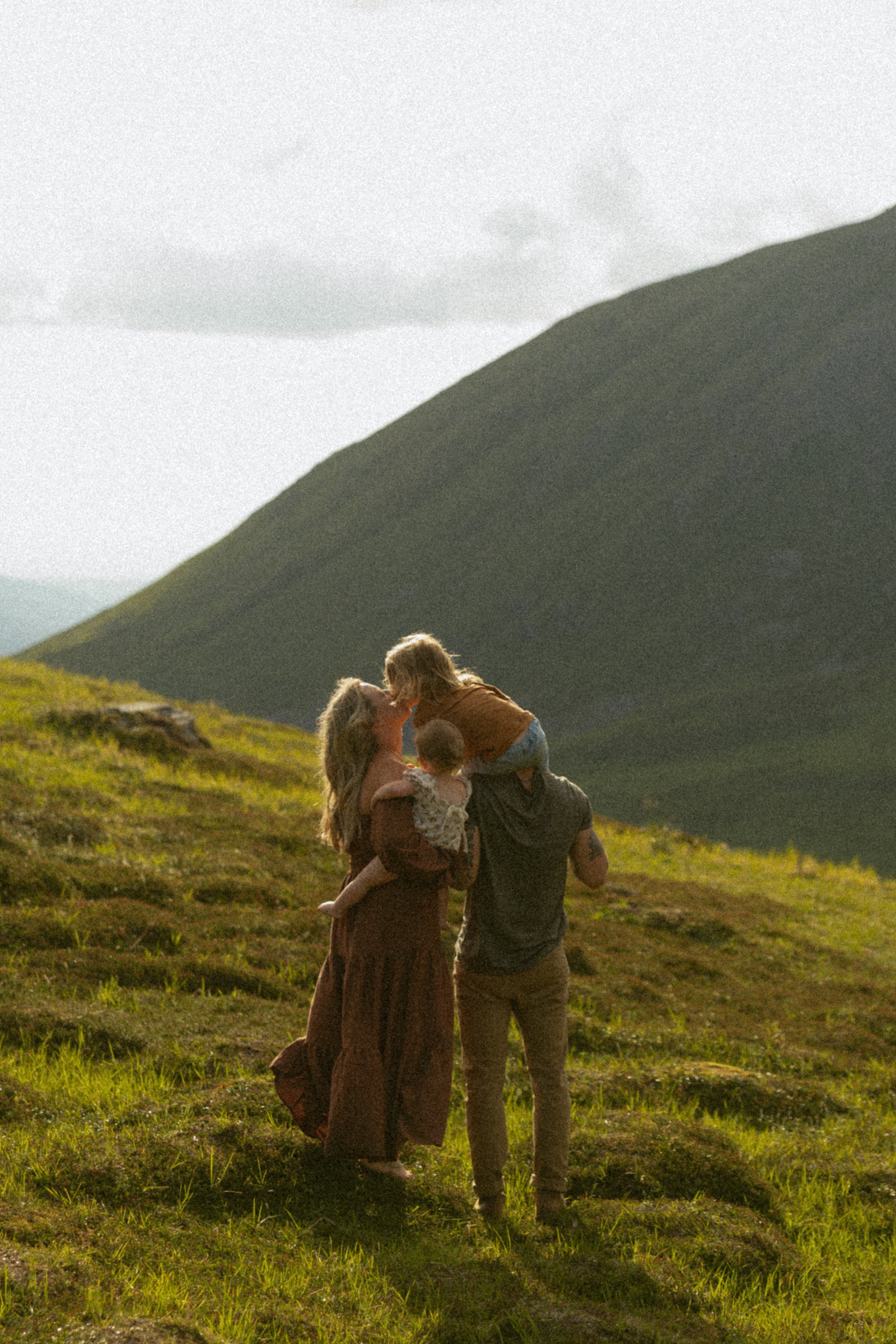 Adventurous Family Session at Hatcher Pass, Alaska — Claudia Menchaca ...