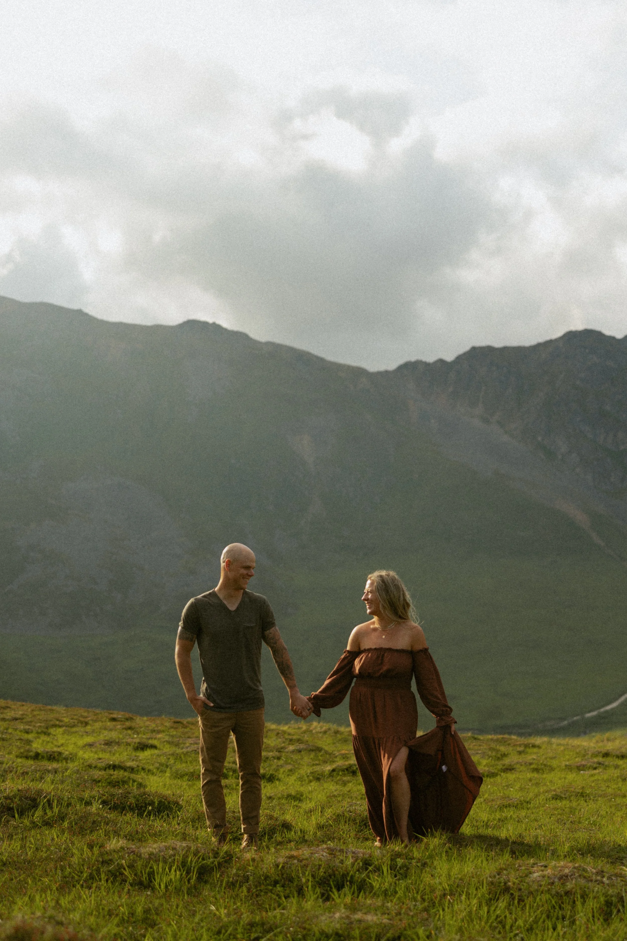 Adventurous Family Session at Hatcher Pass, Alaska — Claudia Menchaca ...