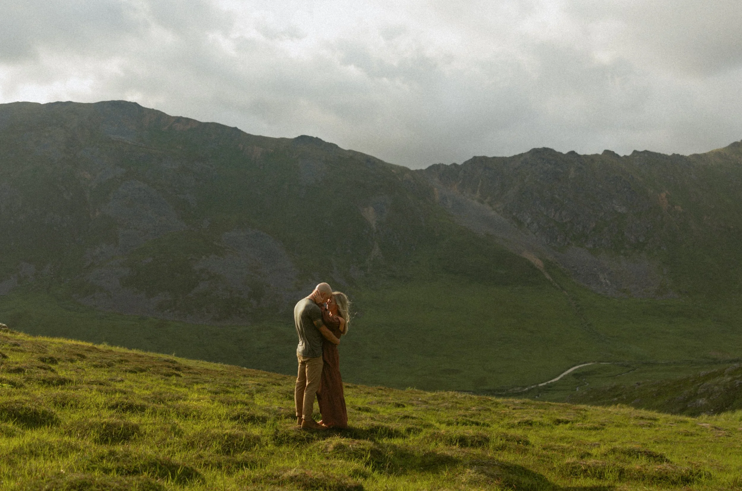 Adventurous Family Session at Hatcher Pass, Alaska — Claudia Menchaca ...