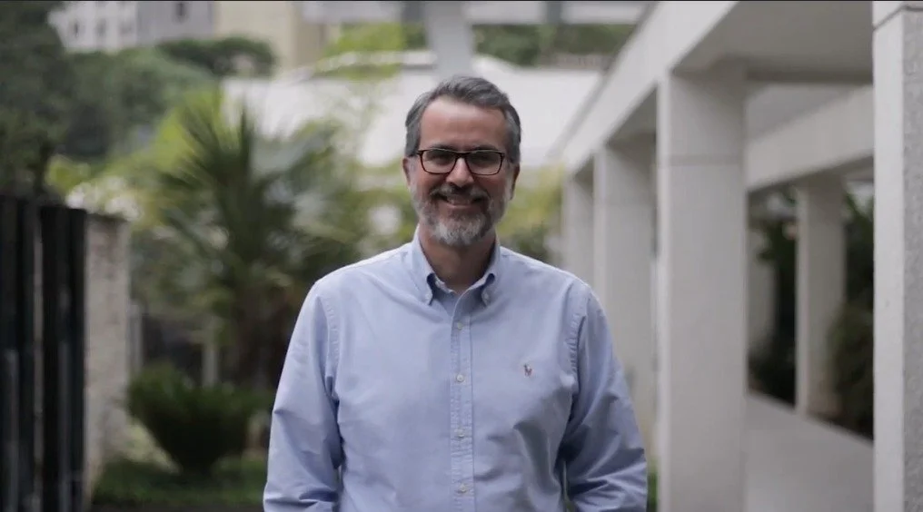 VOCÊ JÁ “ABRAÇOU A ÁRVORE” ALGUM DIA?