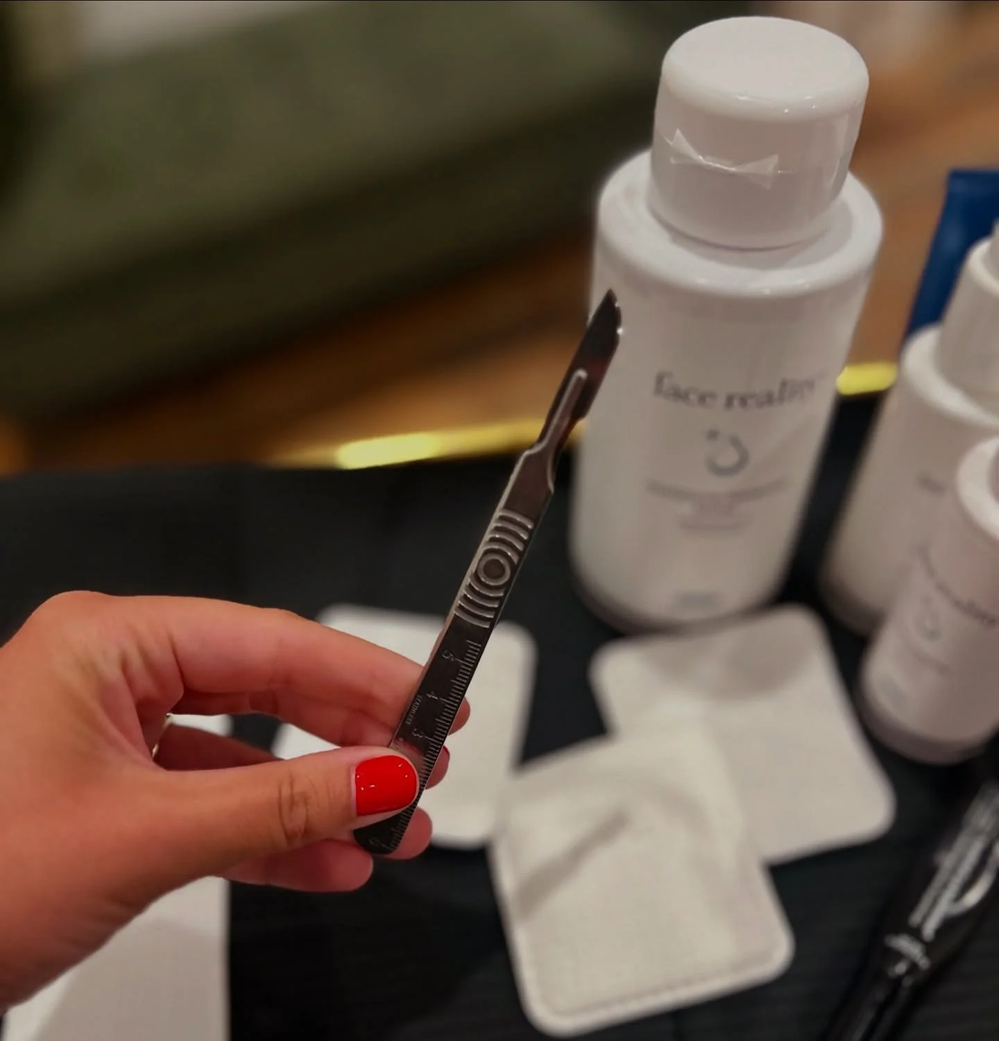 ✨ Still using those old tinkle razors at home? ✨

Let&rsquo;s talk about why that&rsquo;s actually damaging your skin barrier. Cheap at-home razors create micro-tears and irritation &mdash; leading to inflammation, breakouts, and uneven skin texture.