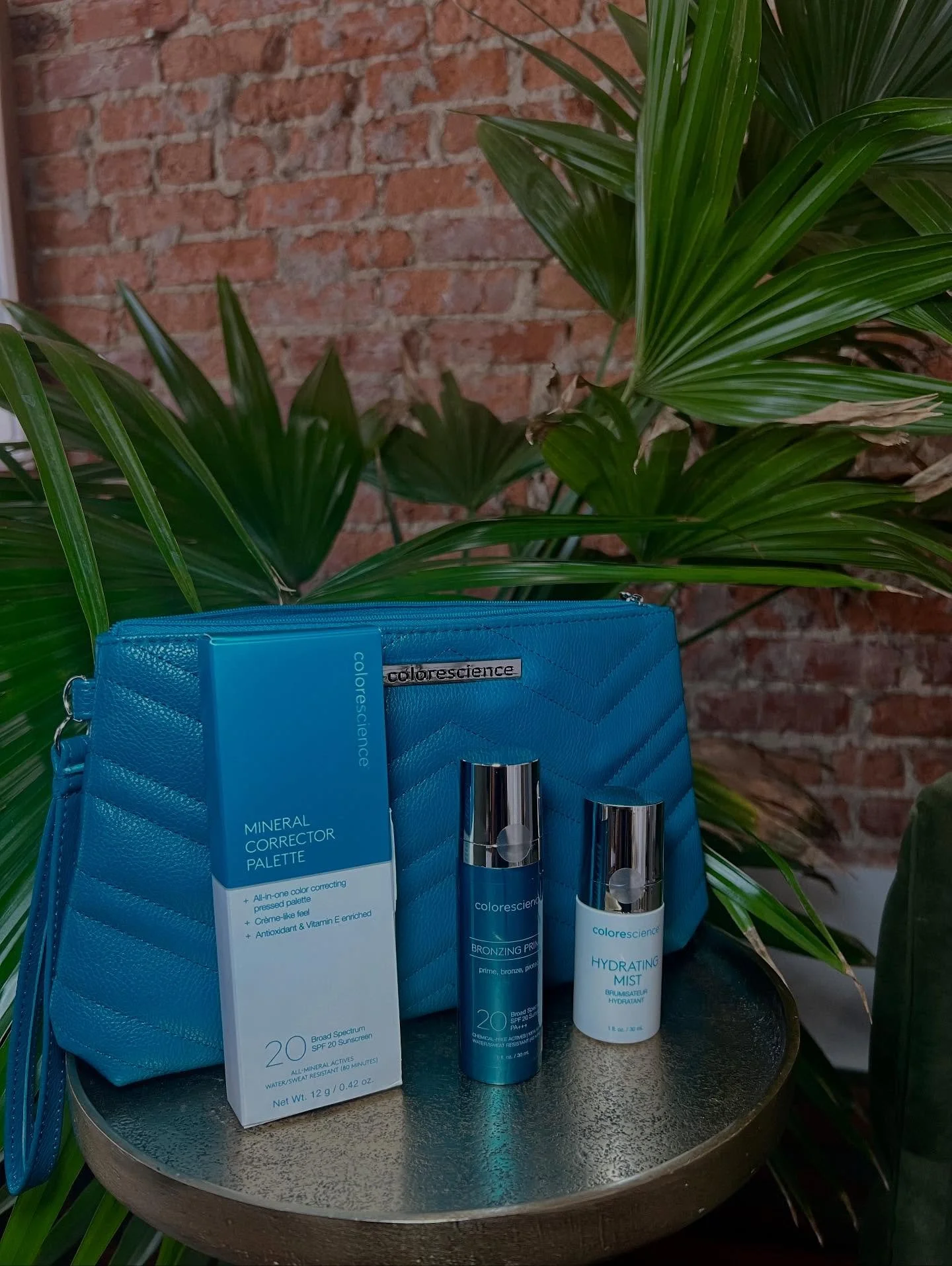 ✨ Gift sets have officially arrived! ✨
Give the gift of glowing skin and self-care this holiday season 🎁💆&zwj;♀️ Hand-packed, luxurious, and ready to make someone&rsquo;s day &mdash; or your own!

💌 Available now at ReNew MedSpa &mdash; grab yours