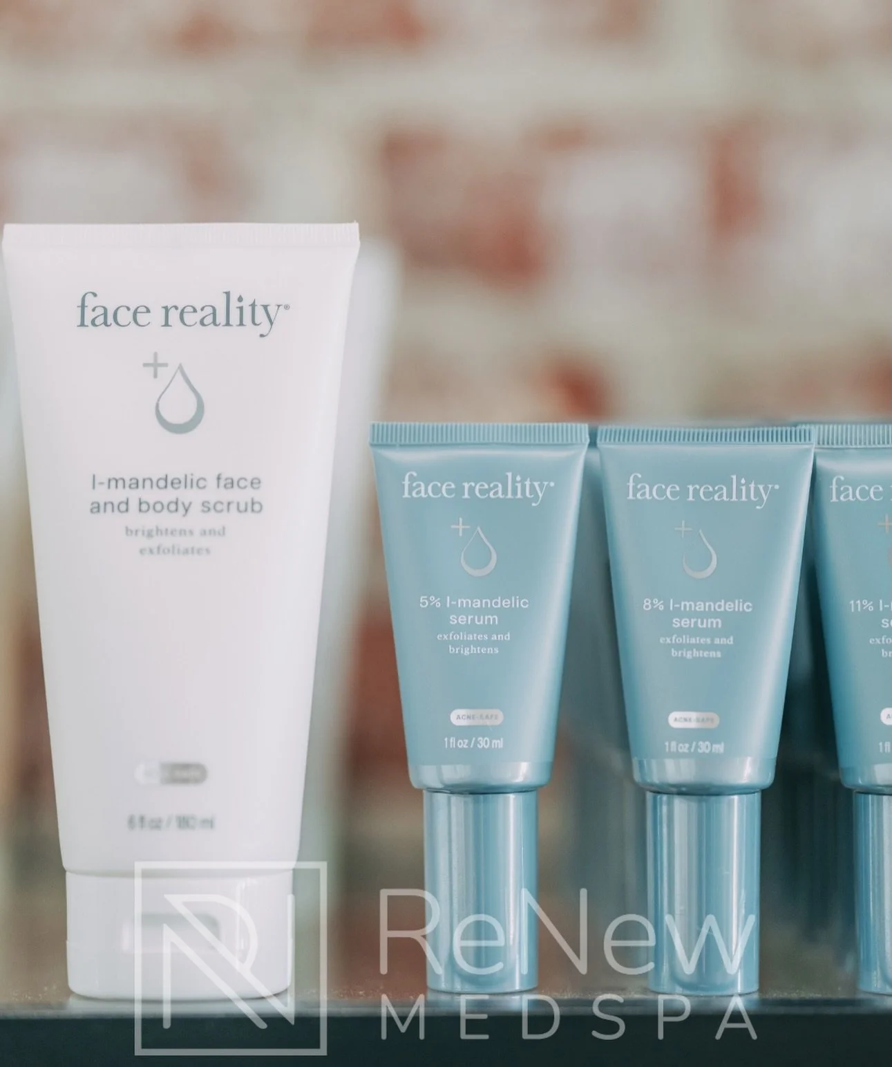 If you struggle with texture, clogged pores, or stubborn post-acne marks&hellip; this is your sign.

Our go-to mandelic lineup from Face Reality is one of the most powerful (yet acne-safe) ways to exfoliate, brighten, and keep breakouts under control