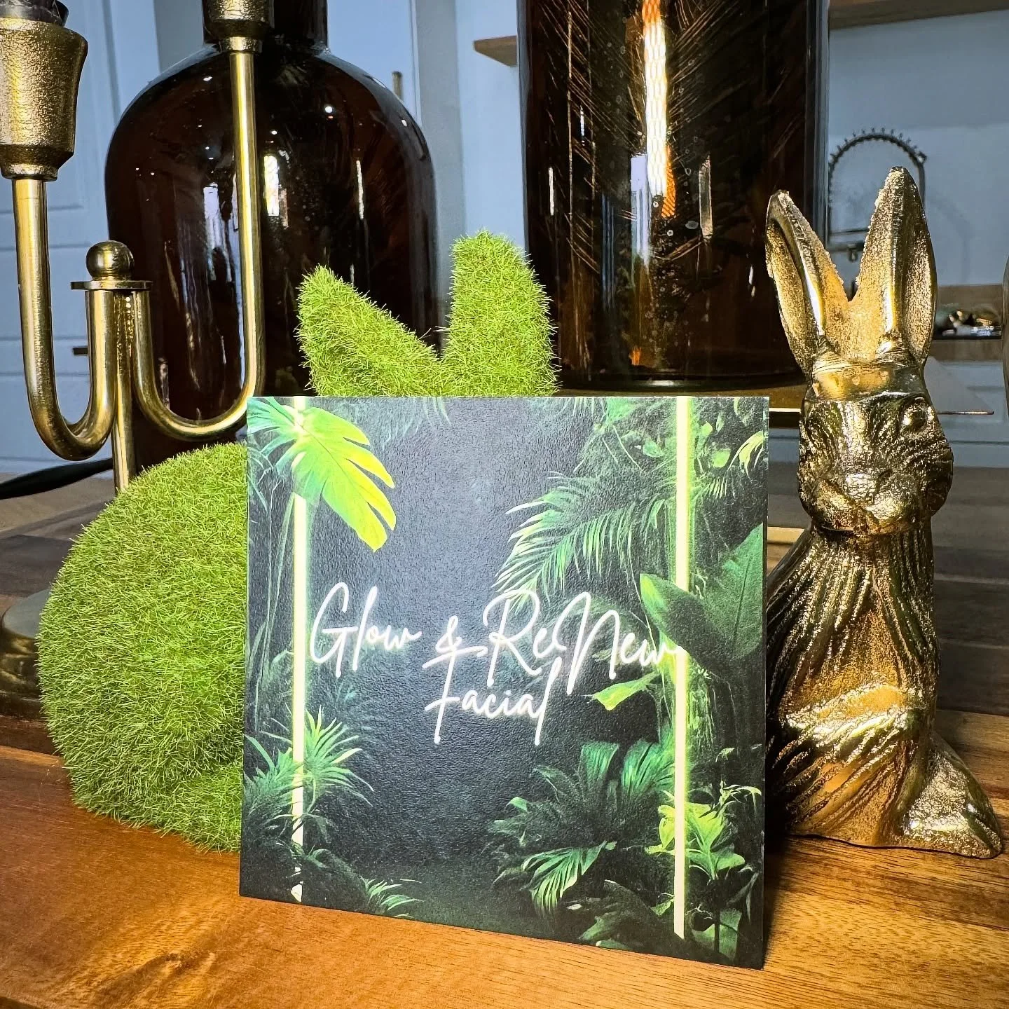 The Easter Bunny called&hellip; and this is what we&rsquo;re putting in baskets this year ✨🐣✨

Our Glow &amp; ReNew Facial is the perfect way to refresh your skin and step into the season glowing. Designed to brighten, smooth, and deeply rejuvenate,