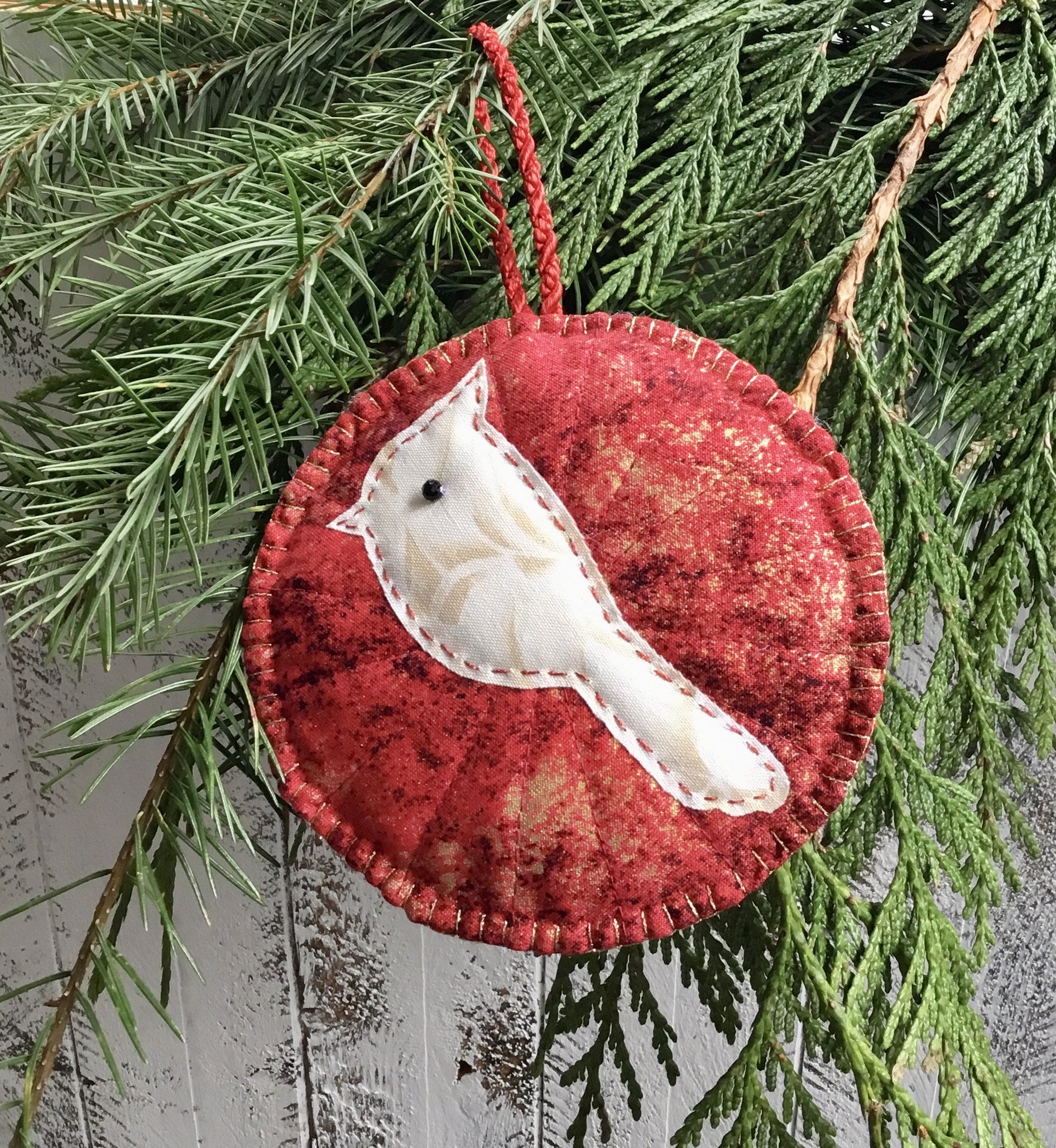 pillow cardinal PLAIN 1.jpeg