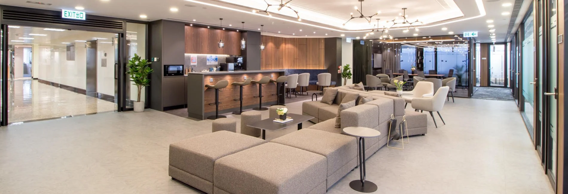 Wing On Centre | Sheung Wan Furnished Offices | From HK$4,500 Mth