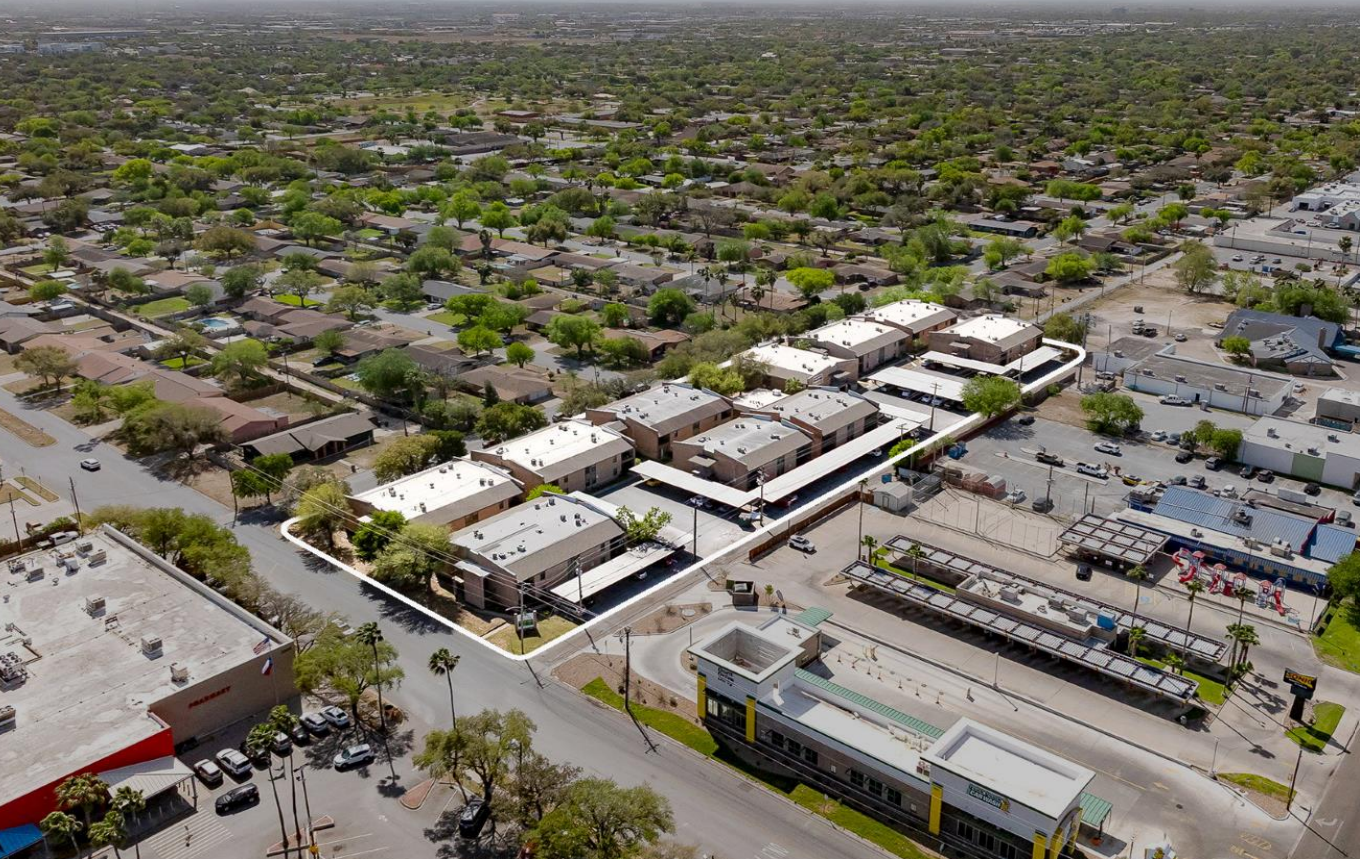 Aerial of Royal Oaks Apartments from the Capital Advisors website