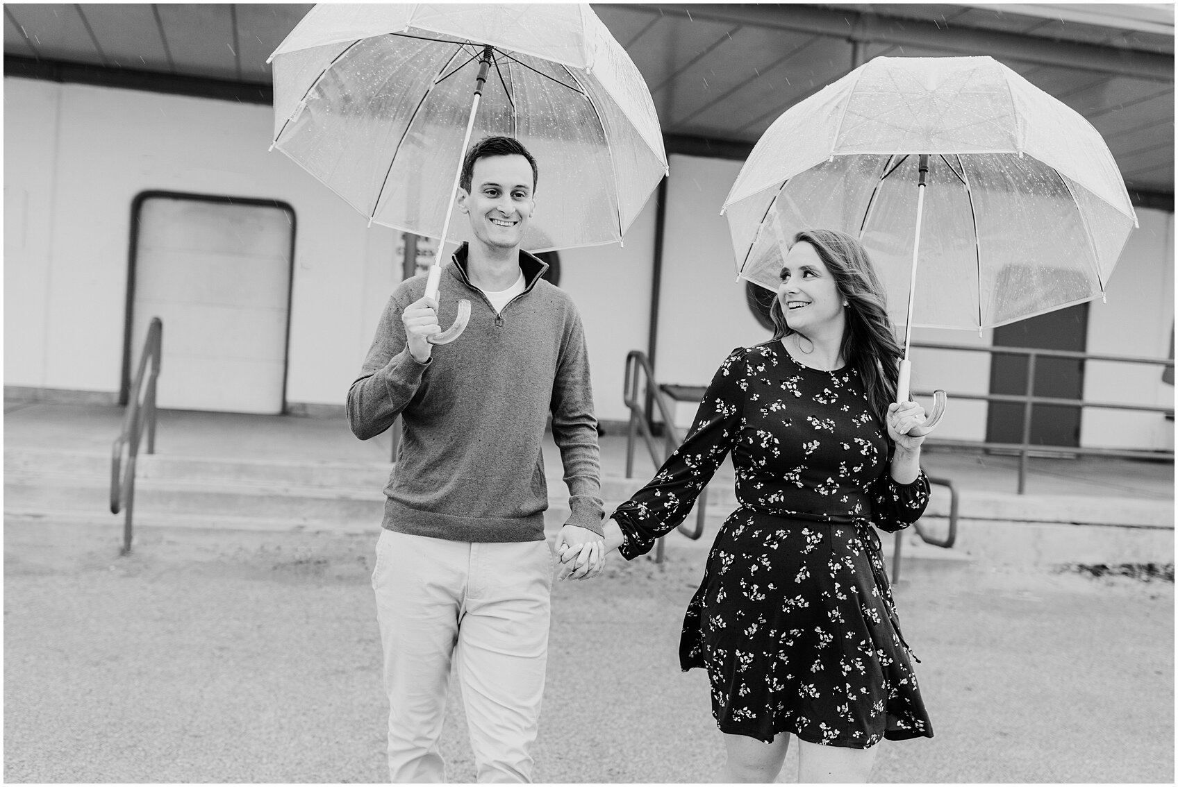 RainyDayEngagementSessioninChicago_0017.JPG