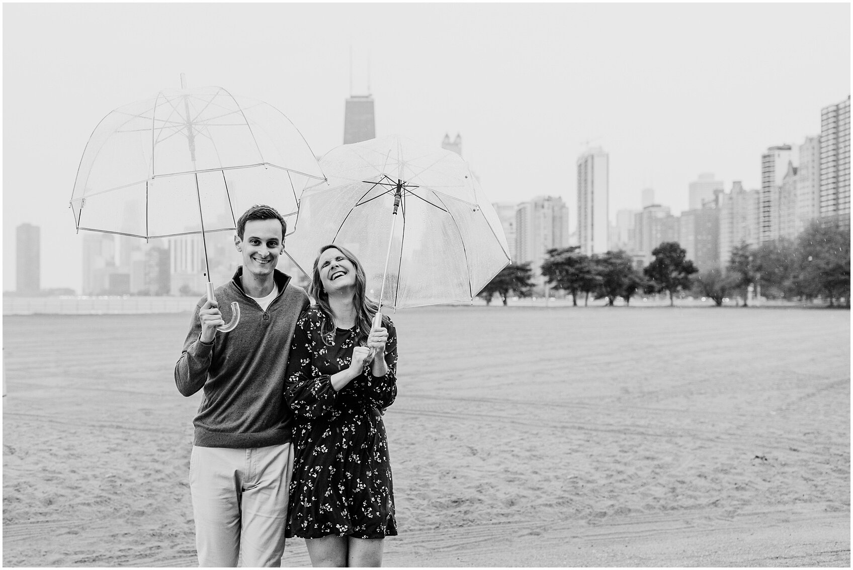 RainyDayEngagementSessioninChicago_0019.JPG