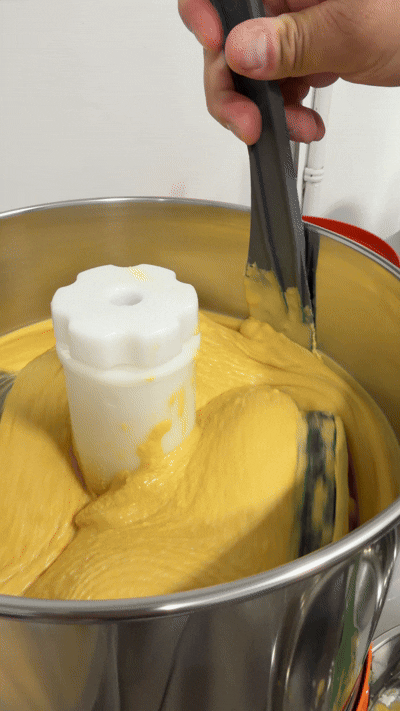 Kasama-Chocolate-Cacao-Butter-Process-Fyonna-Laddaran-Illustrations.gif