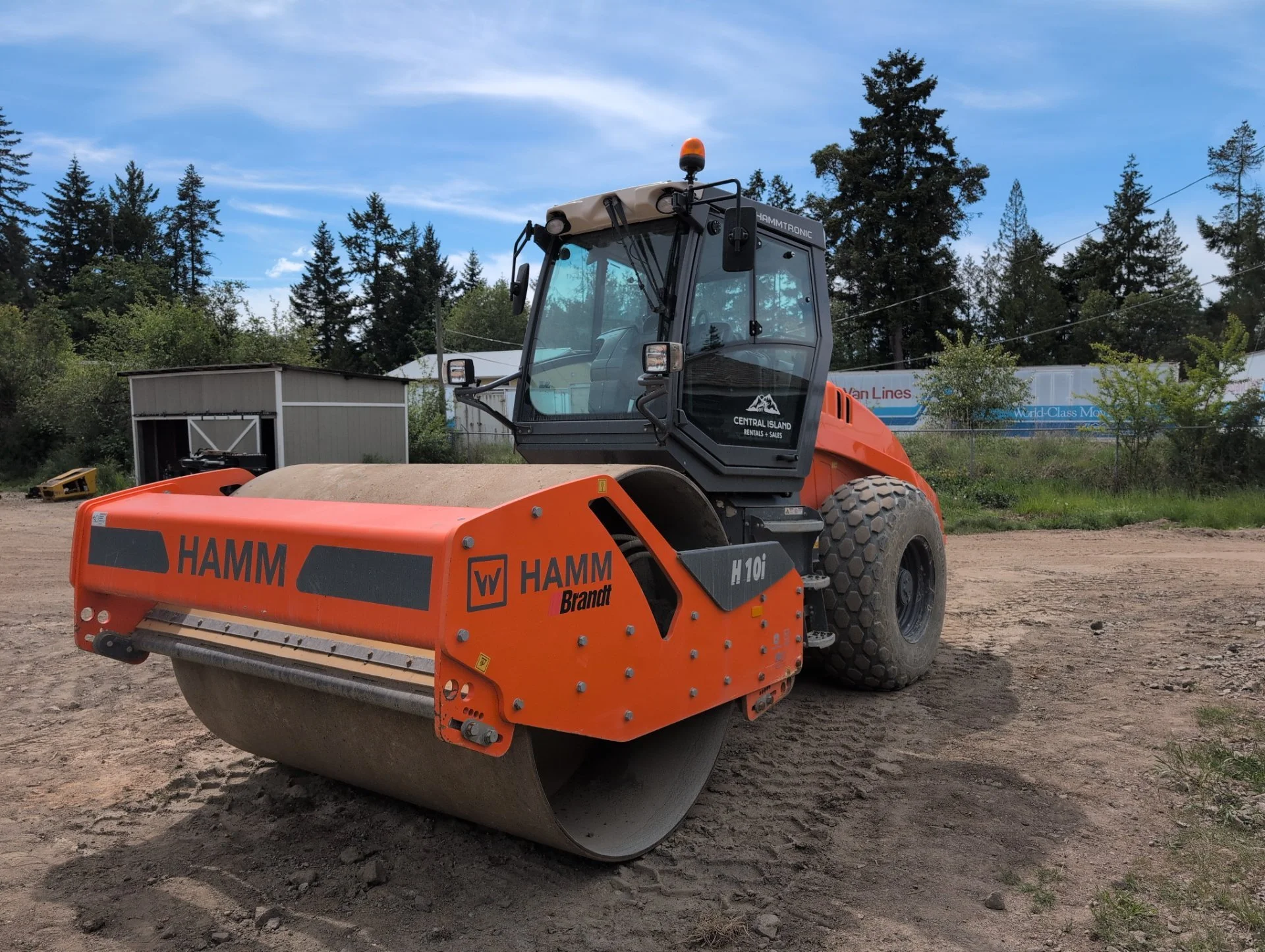 18. 2022 Hamm H10i.jpg
