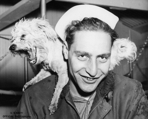  A sailor with his “buddy”, 1945. 