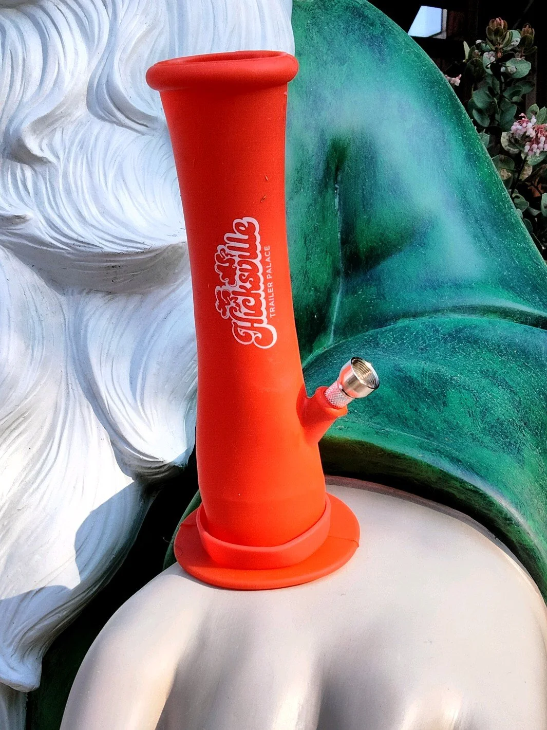 Travel Bong — Hicksville Pines