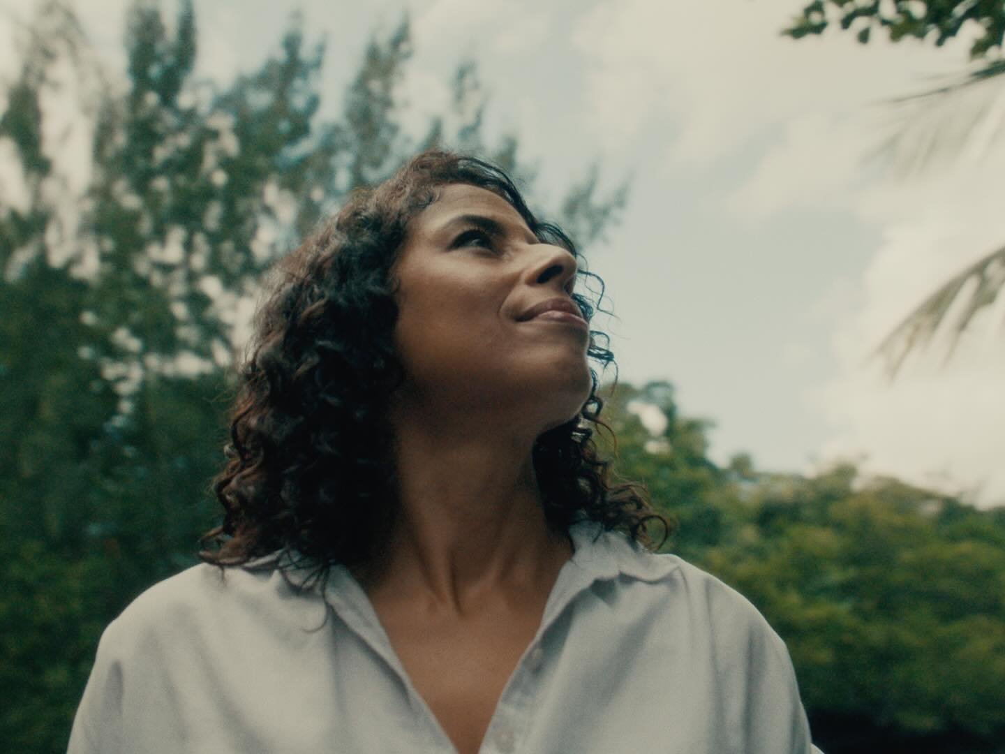 Airbnb New Hosts Series

Director: @shotby_nick
DP (Florida, New Mexico, Arkansas): @Blakegmyers 
DP (Oakland): @jeremymcnamara_
Editor: @blakebogosian @cutandrunedit
Colorist: @kathraisch @company_3
Sound Design &amp; Mix: @oneunionrecording

Client