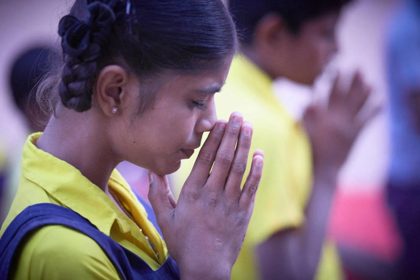 This week we join @worldcouncilofchurches in praying for India, Pakistan, and Sri Lanka.

When everything around seems to be collapsing into injustice and chaos
Creator God, teach us to love you
and to recognize that you hold the earth gently in your