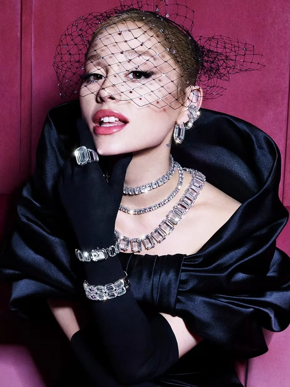 ARIANA GRANDE SWAROVSKI