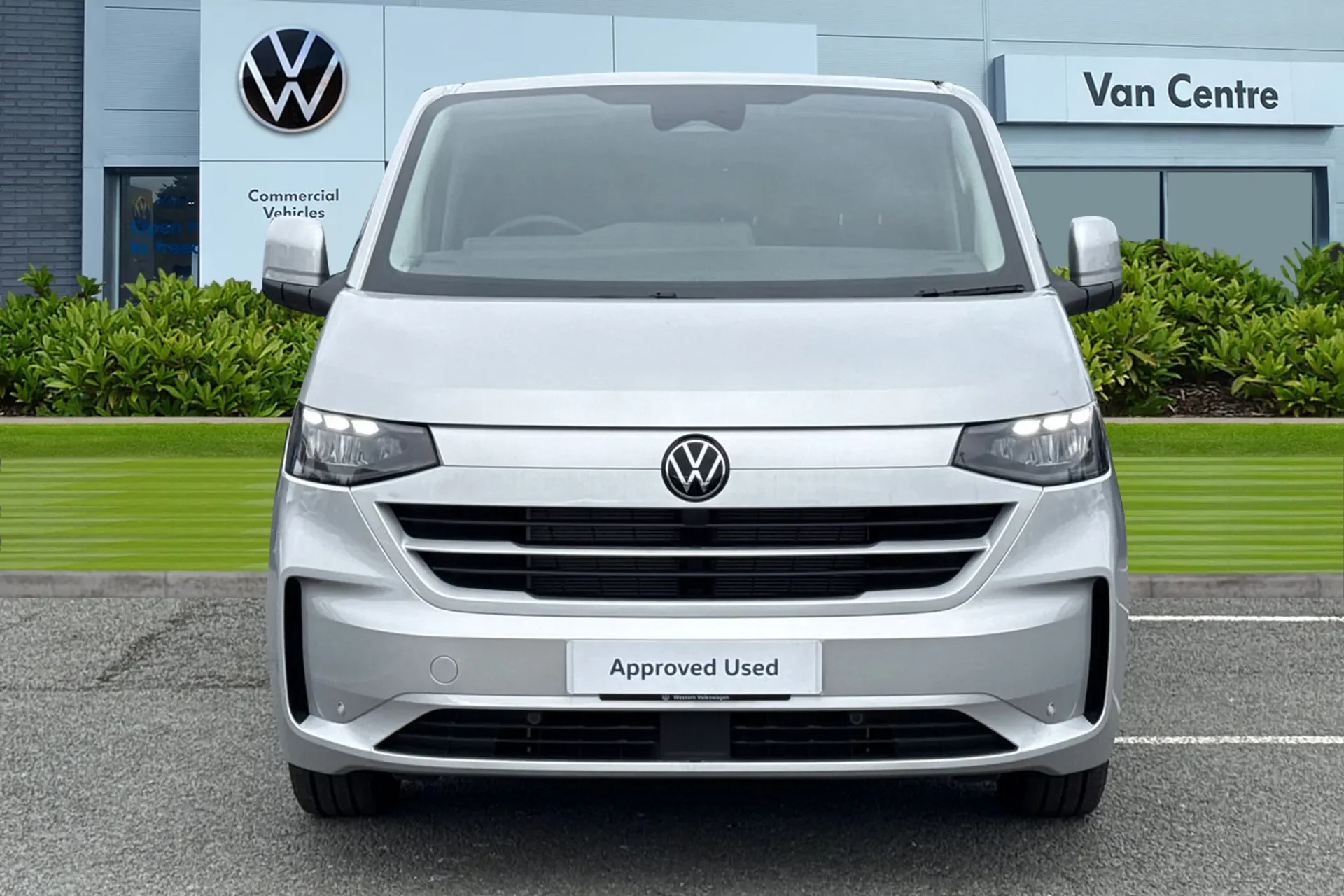 Front view of a VW T7 4MOTION | Cornwall
