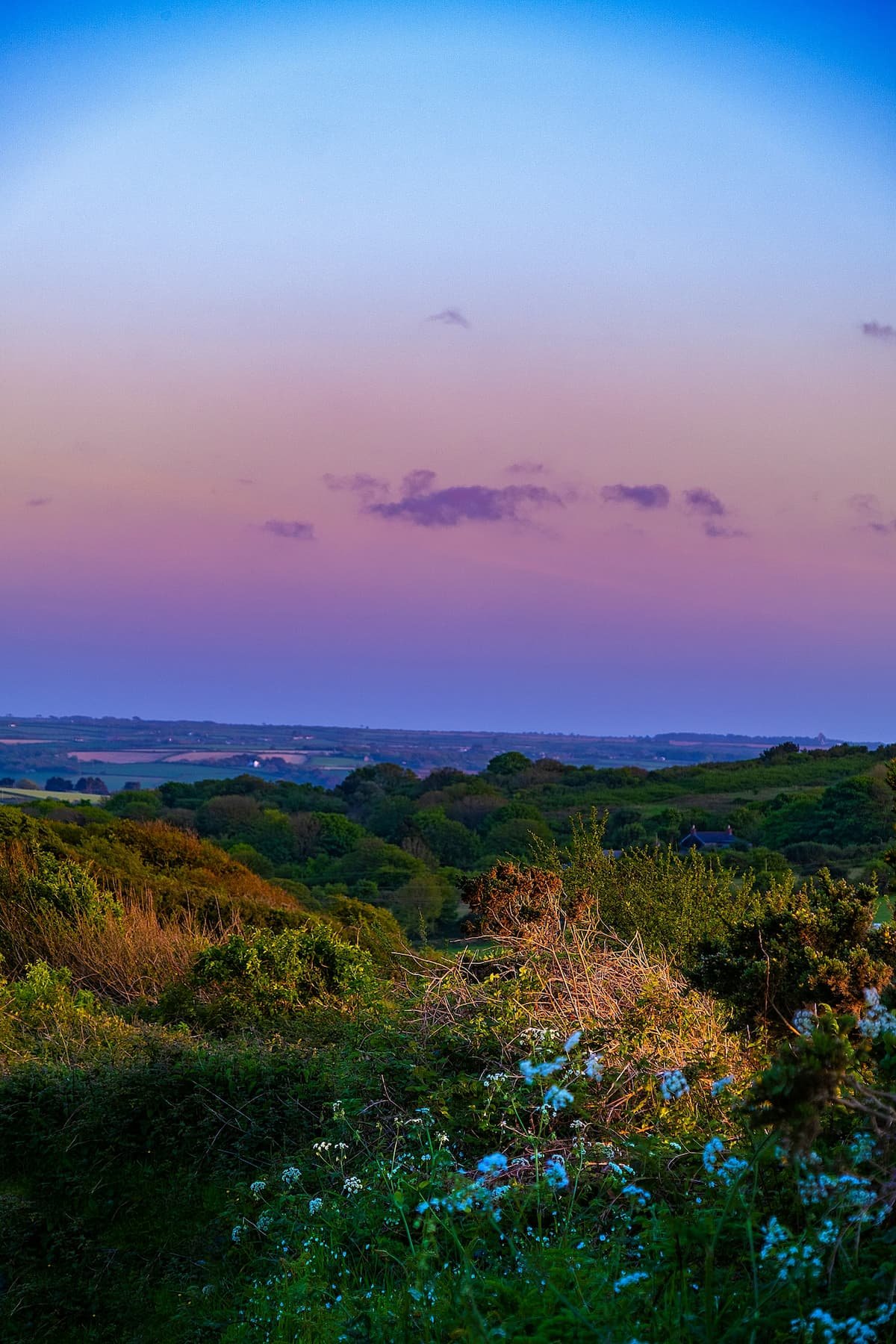 The Best Way to Explore Cornwall in a Campervan - Coastal Roads &amp; Country Lanes