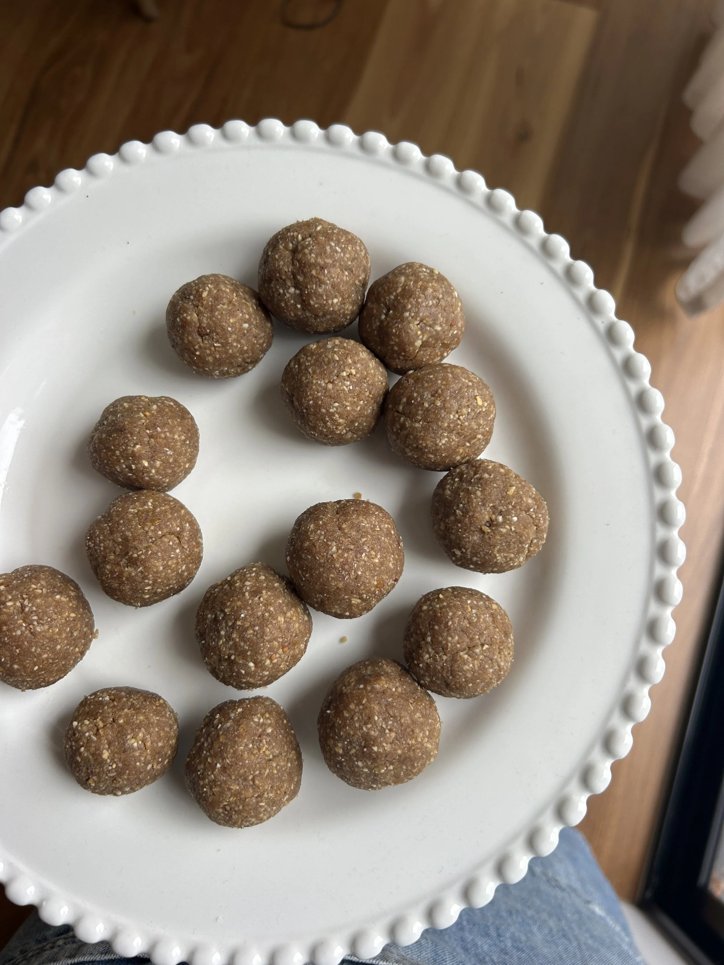 gingerbread snack balls