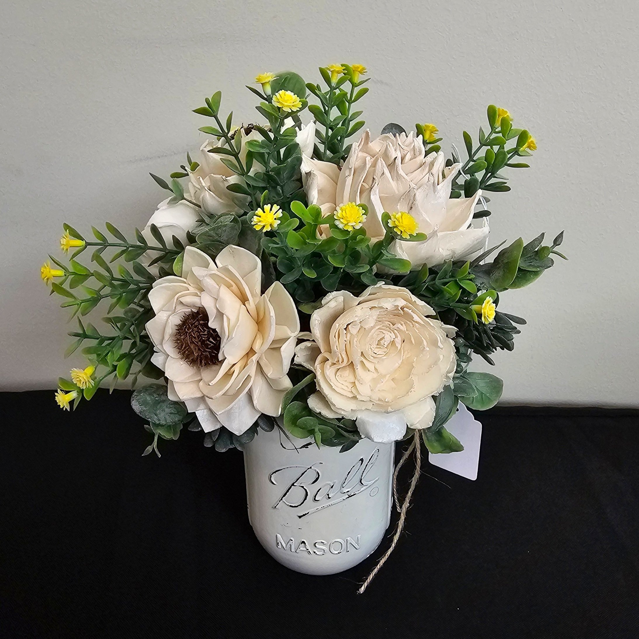 Ivory wood flowers Classic Mason