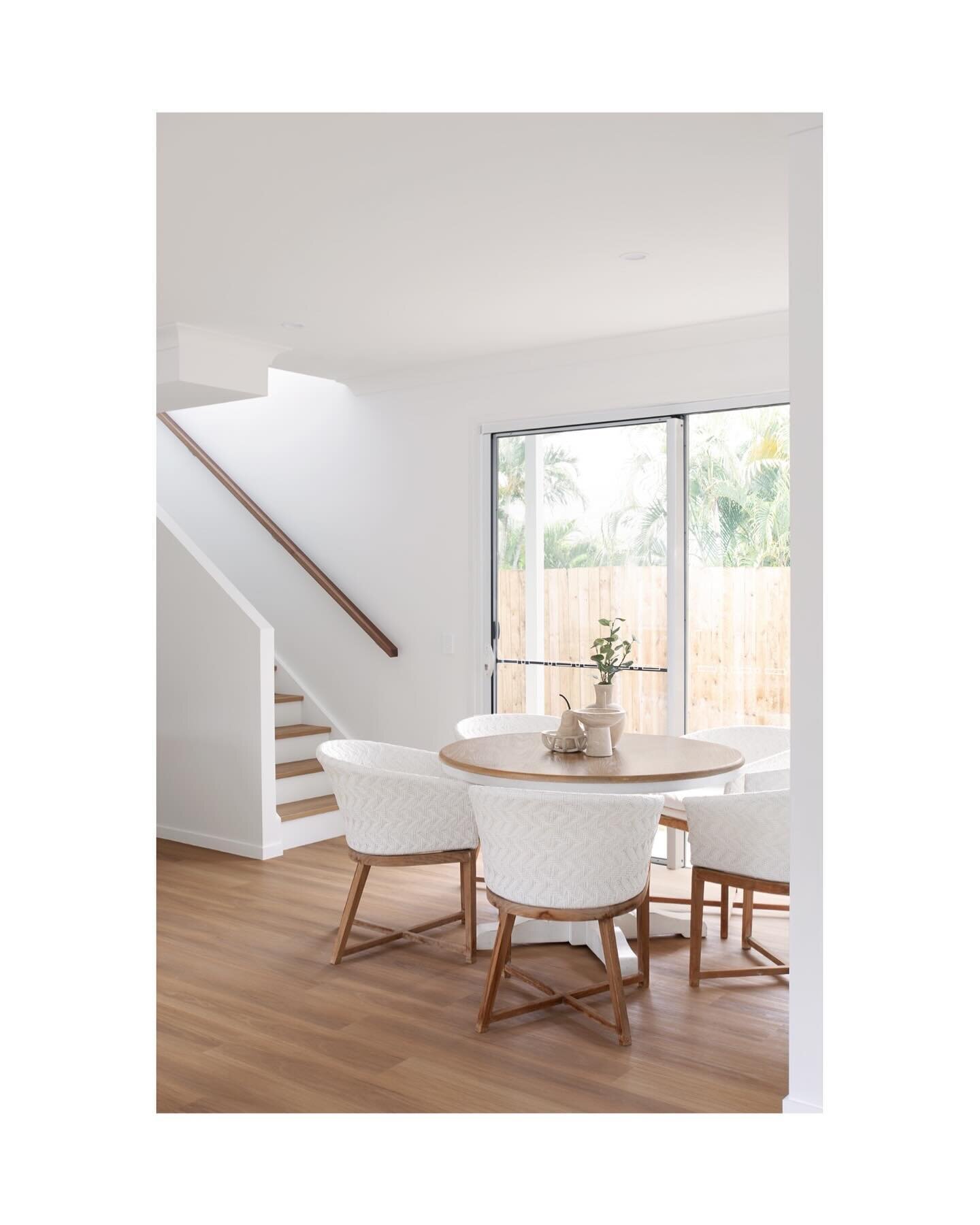 Yummy light-filled kitchen/dining area at Mt Gravatt, photographed for @thestylingdepot