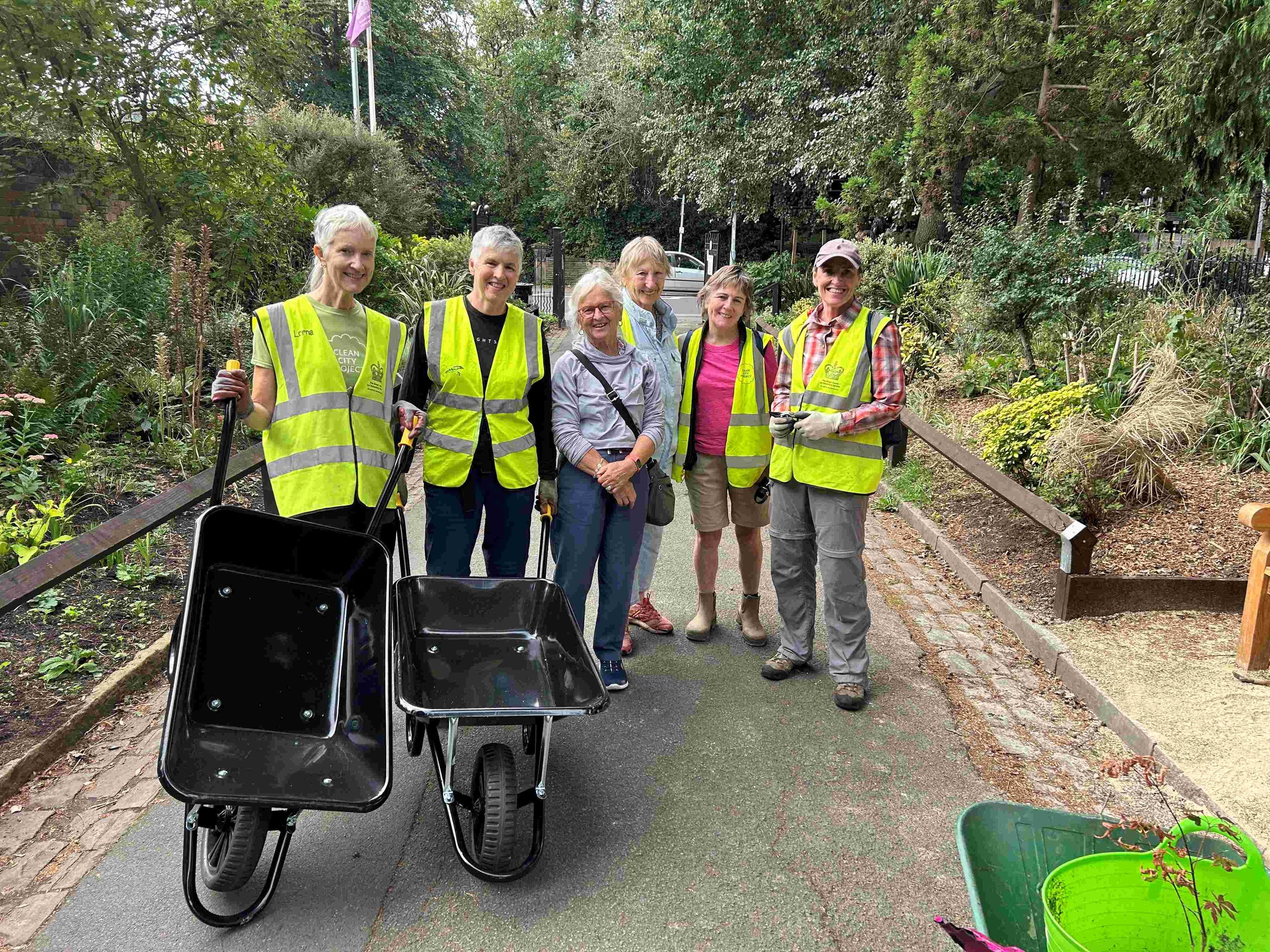 A Rebuilt Bench and 44 Volunteers Hard at Work