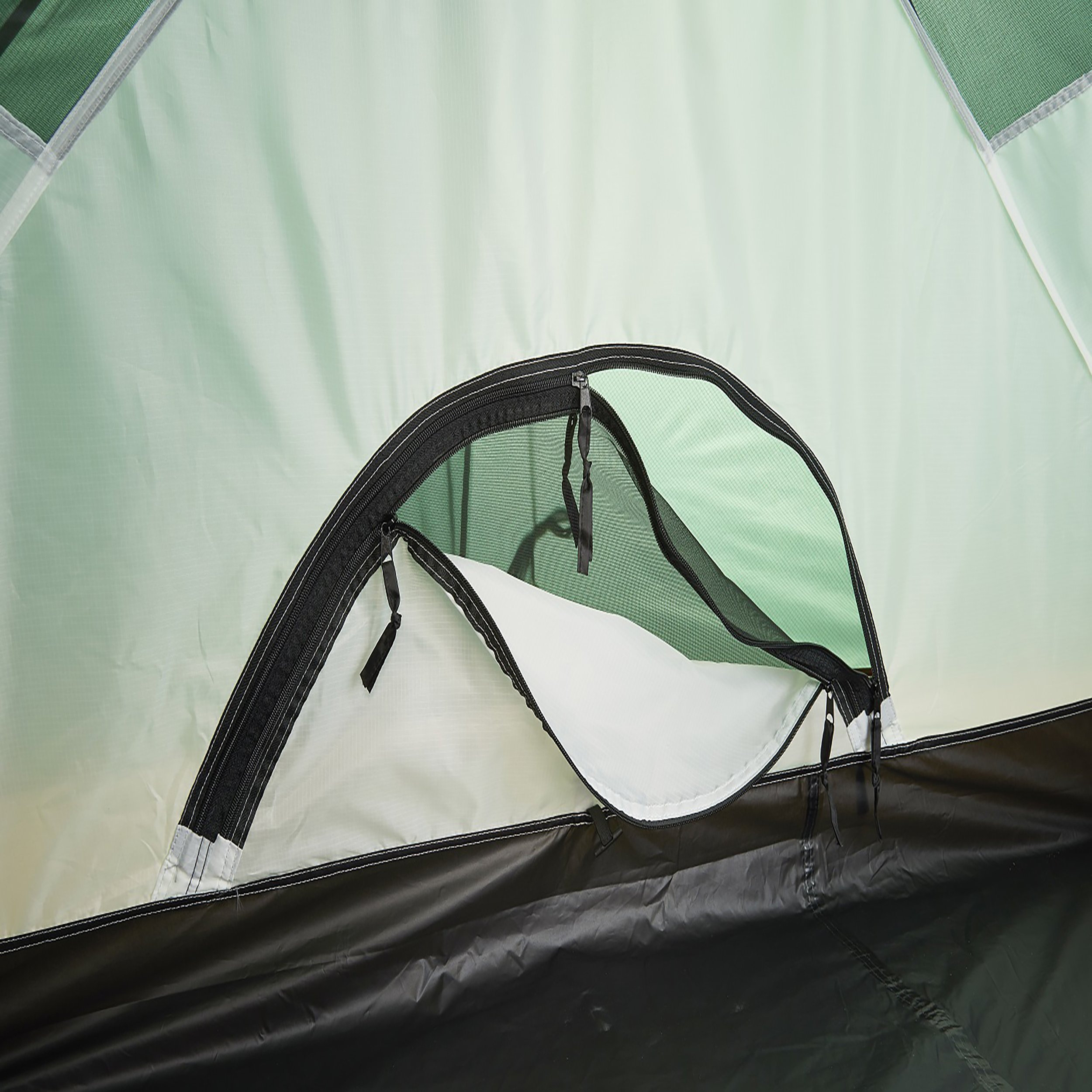 Helm Compact 1 Rear inner door_3000px_72dpi.jpg