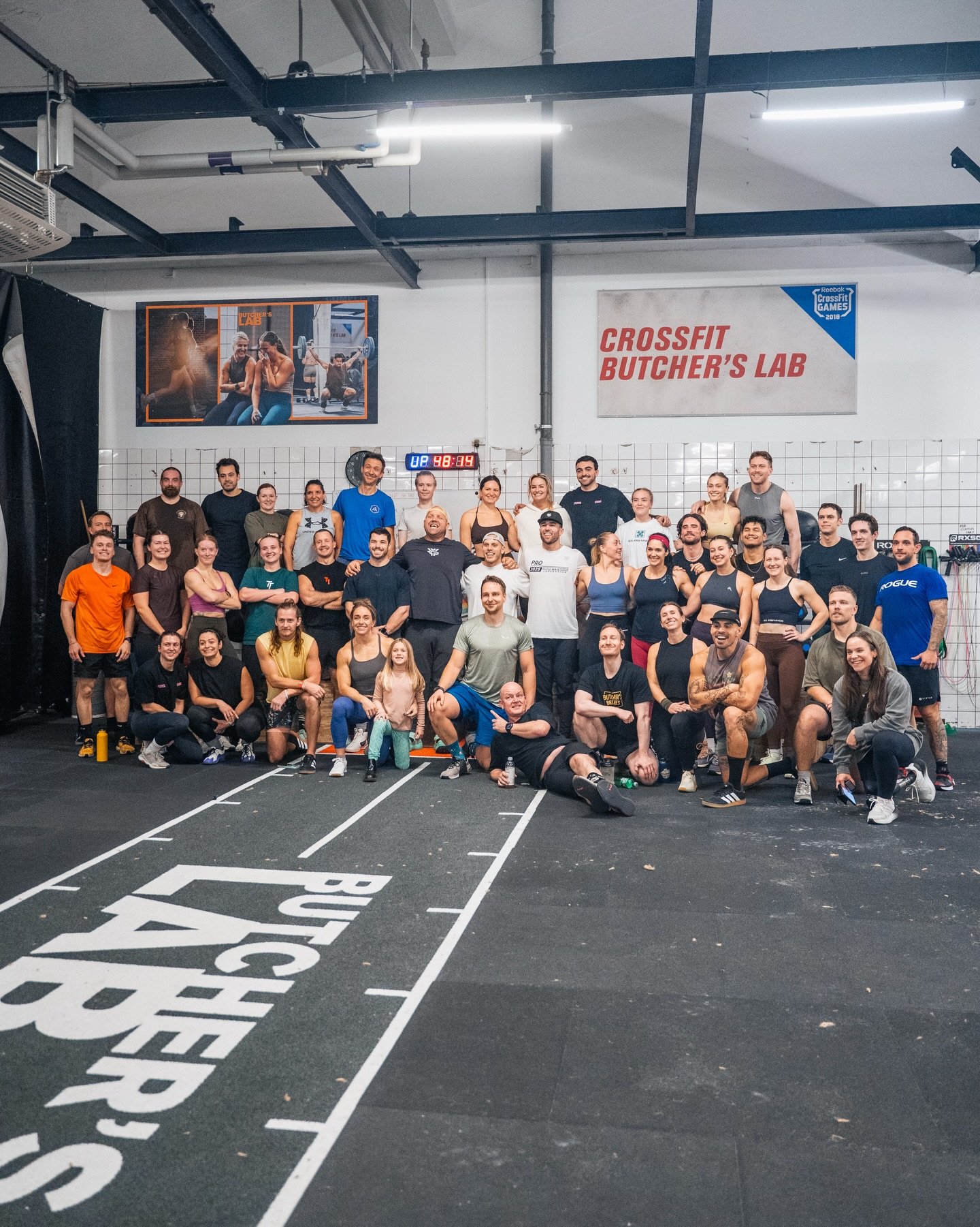 Visit from the Pros of @worldfitnessproject 🙌
Great workout and great talk. We can&rsquo;t wait to see them on the floor this Thursday through Sunday 💪
Word on the wire is that Thursday tickets to Bella Center are now FREE!