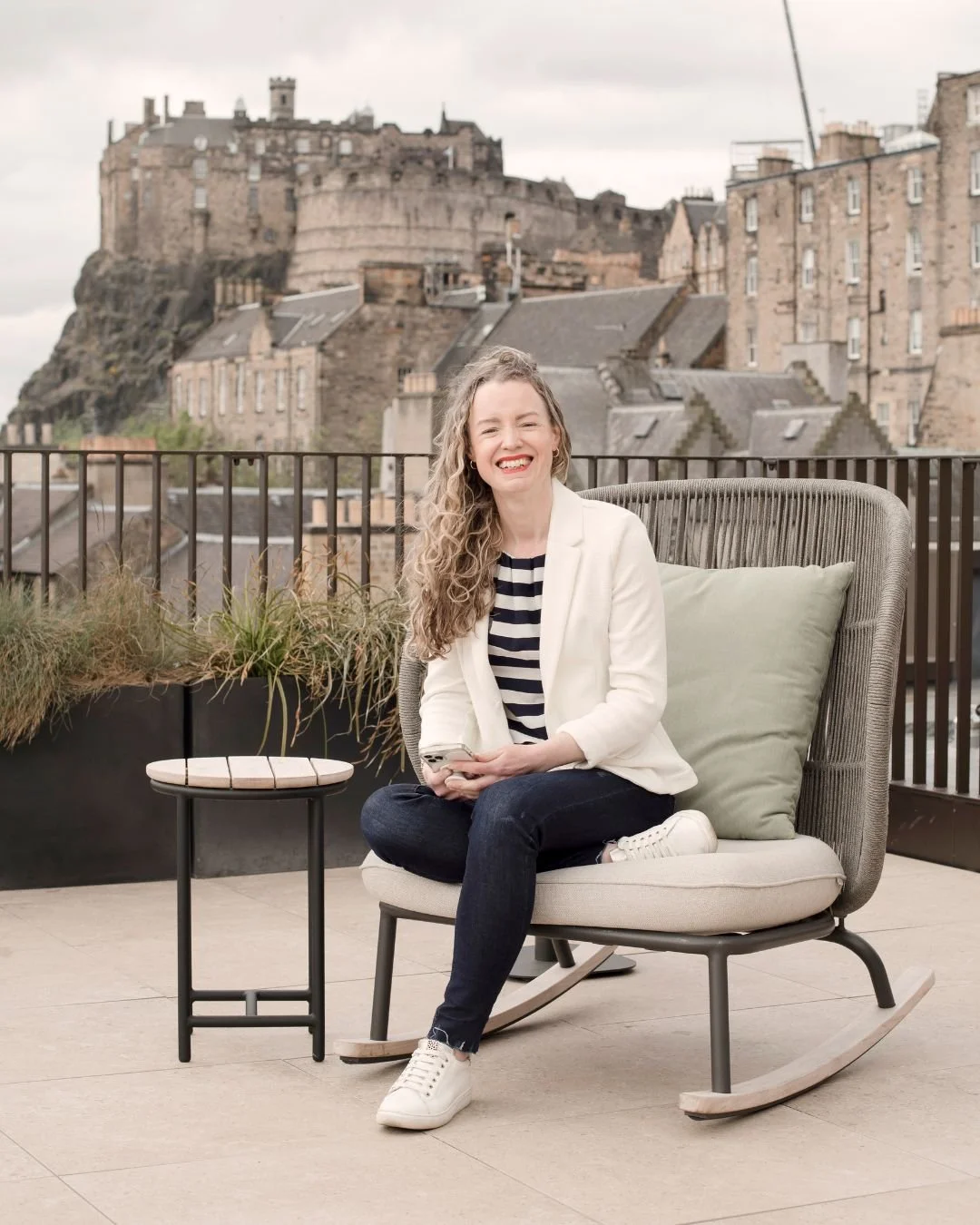 I'M PASSIONATE ABOUT HELPING YOU BREAK FREE FROM UTIs.
Hello! It's me, Mary! IC/chronic UTI survivor and nutritional therapy practitioner. Reminding you that my biggest goal for you is to help you get to the real heart of your pain so you can:
- st