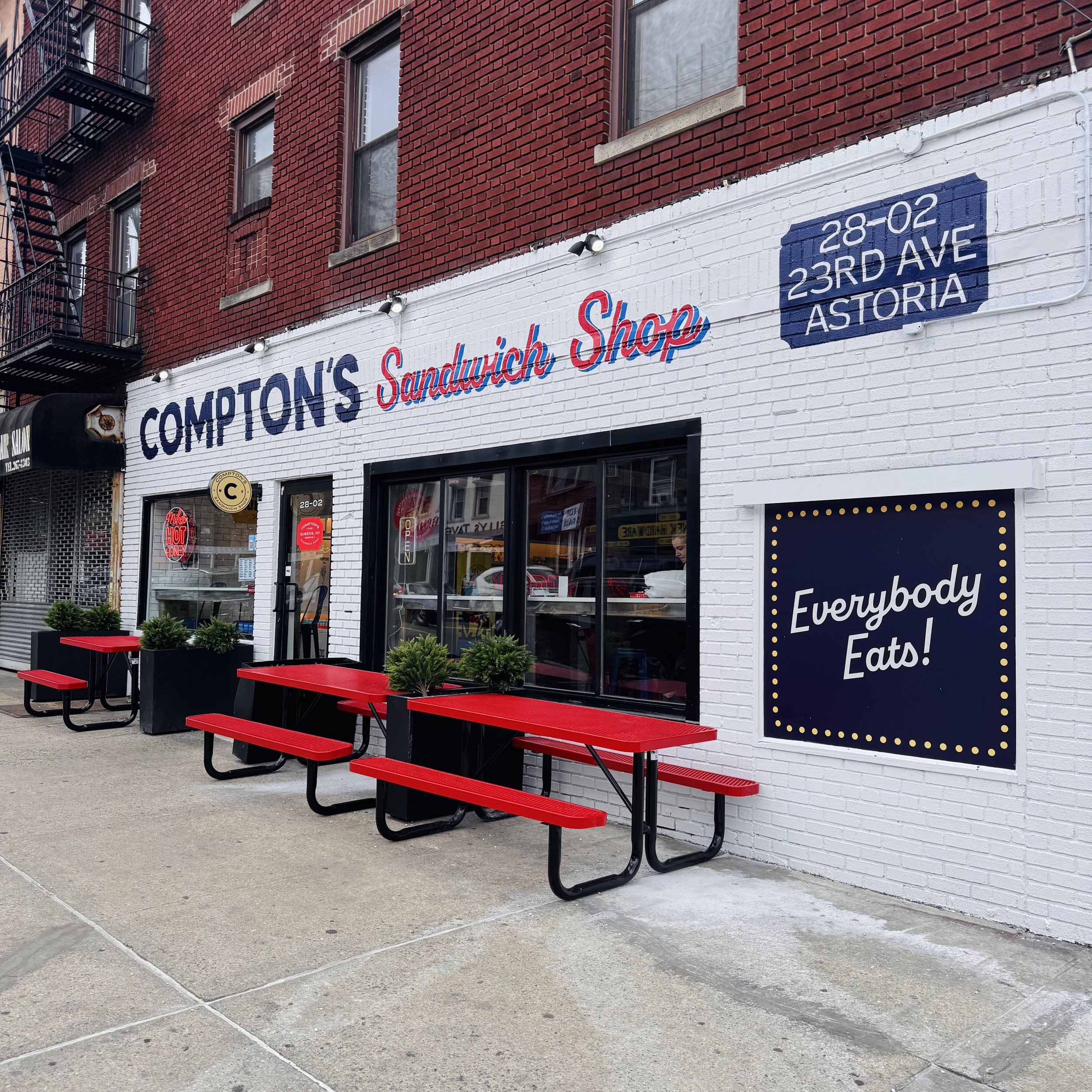 Compton's_11.jpg