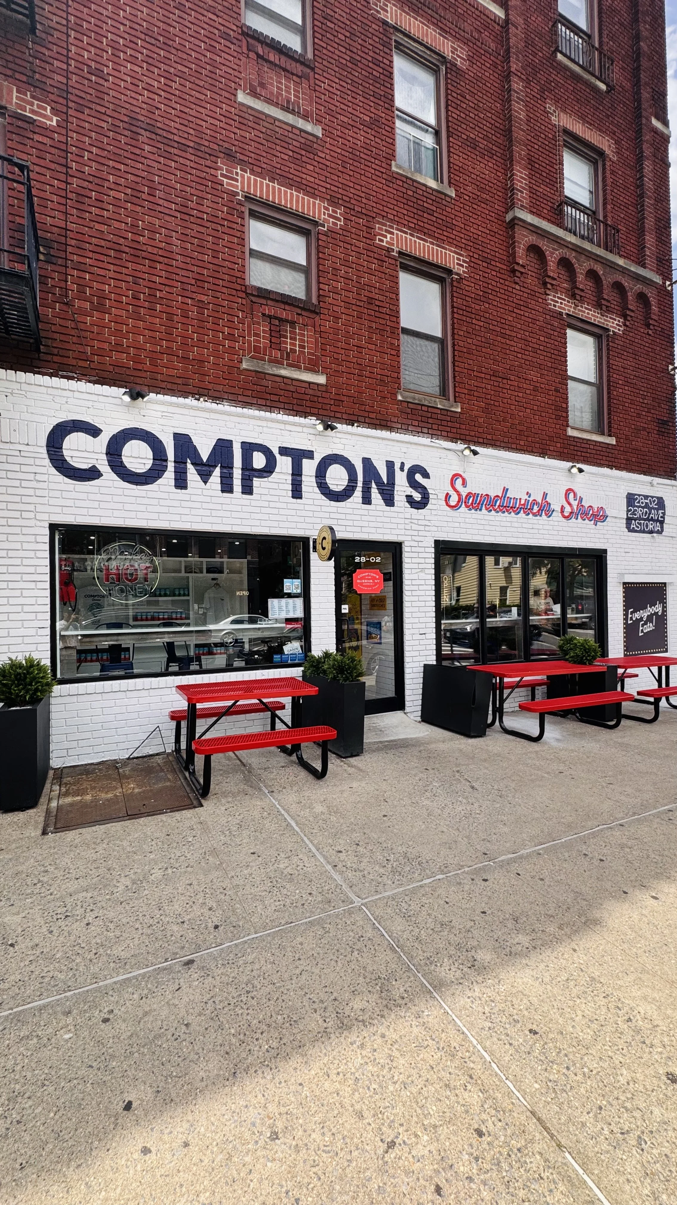 Compton's_9.jpg