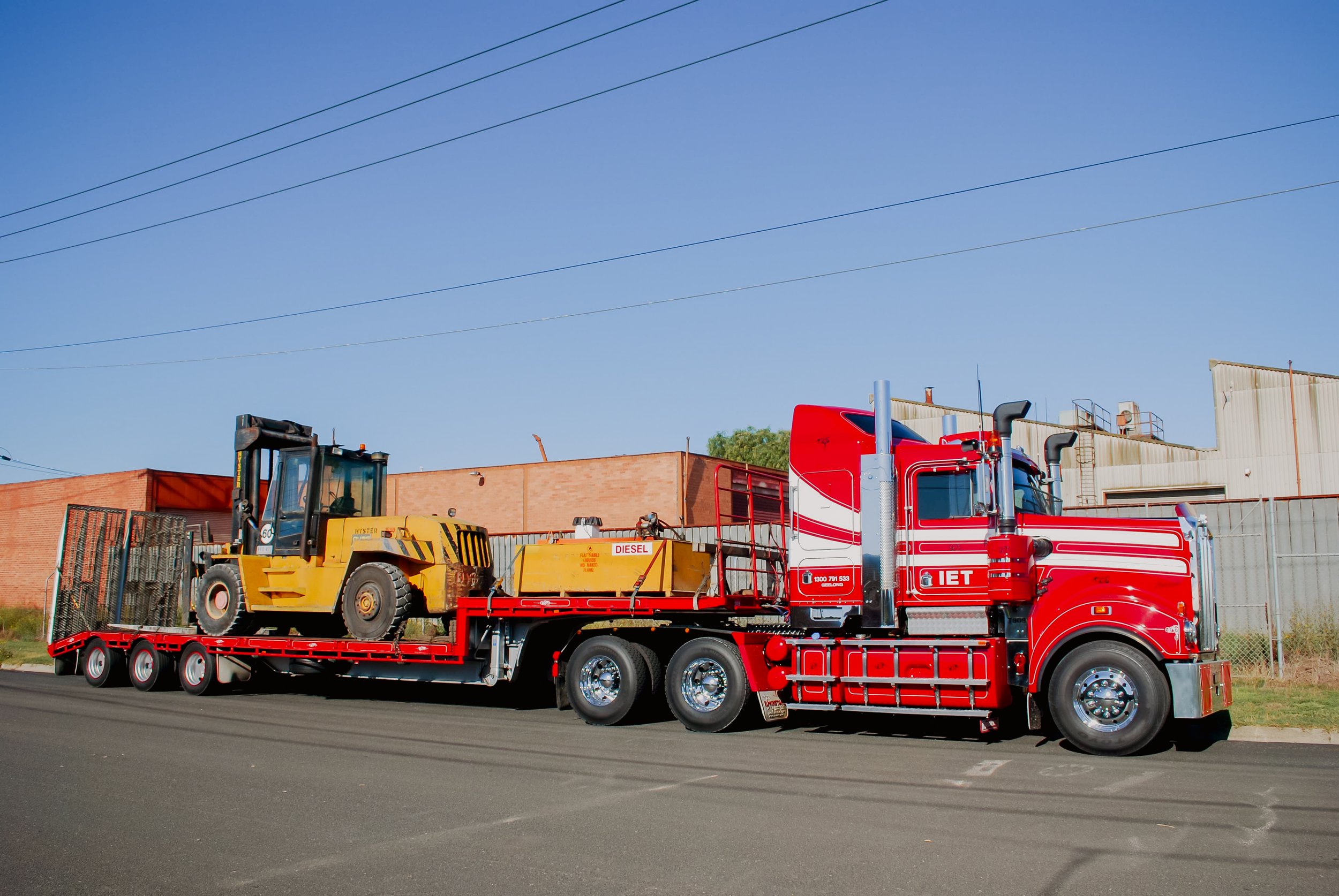 Fork Lift 002.jpg