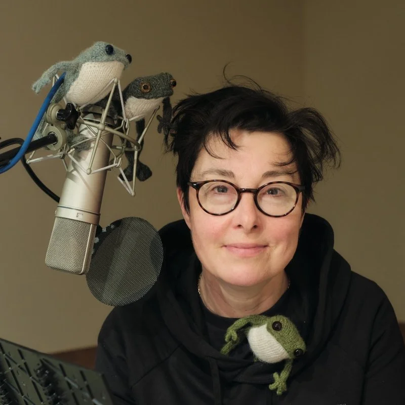 Such a fun day in the studio with @realsueperkins 

Make sure to check out Froglets, now available on BBC iPlayer! 🐸
