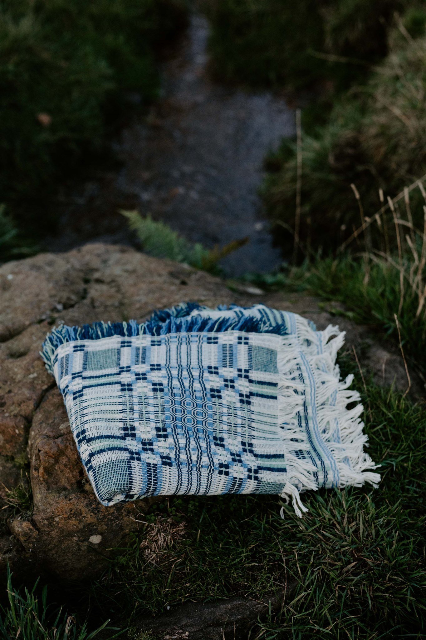 loom-supply-sabine-van-der-sande-weaver-handmade-blanket-38.jpg