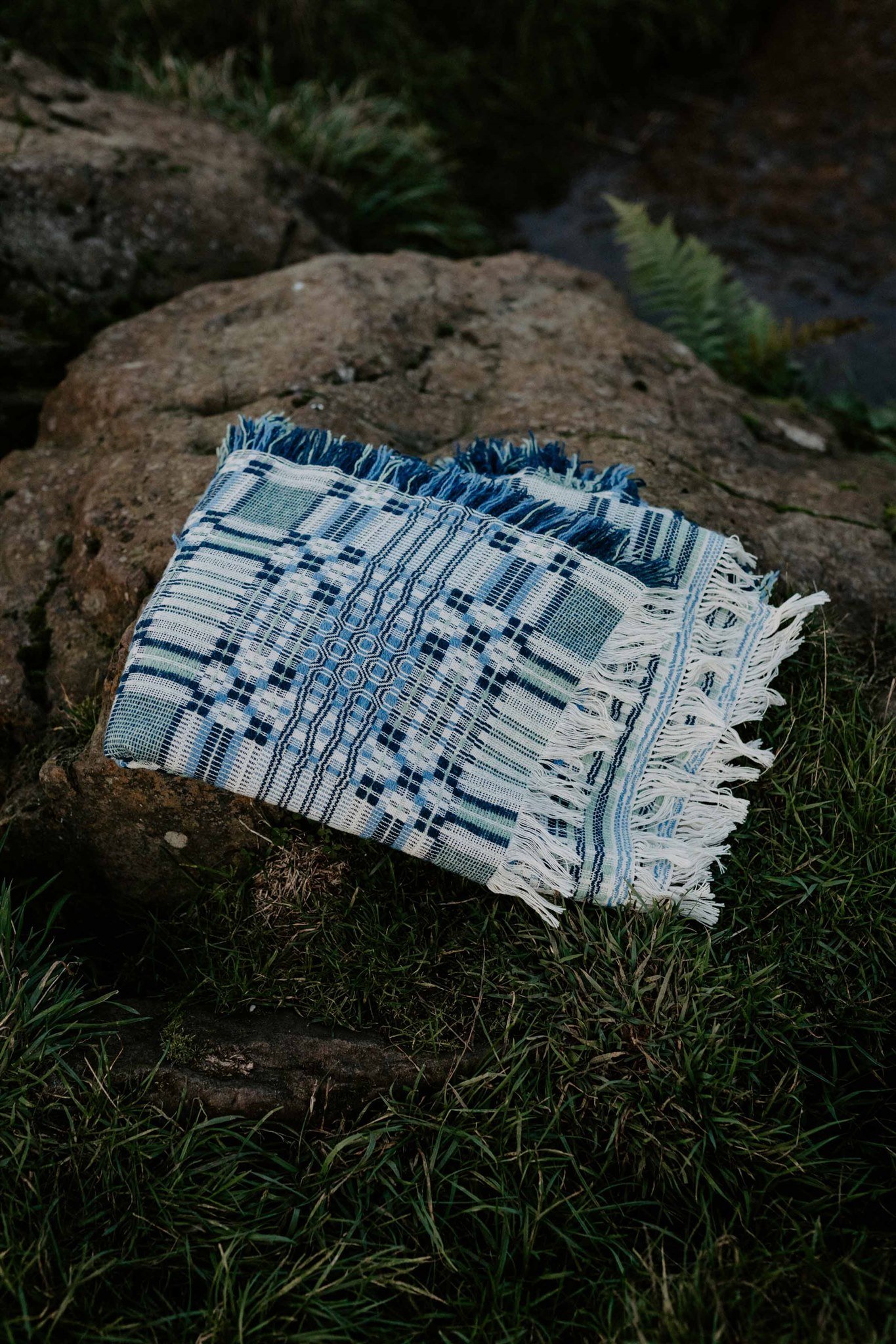loom-supply-sabine-van-der-sande-weaver-handmade-blanket-43.jpg