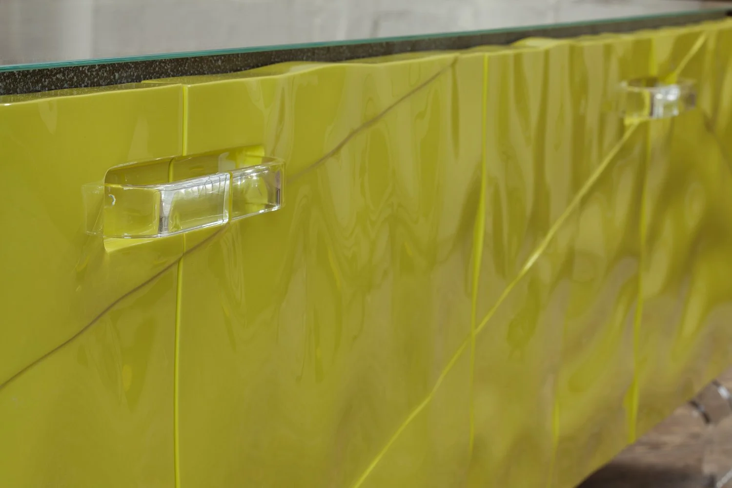 Romuald Stefanski Solis sideboard, high-gloss yellow lacquer detail, interior photographer