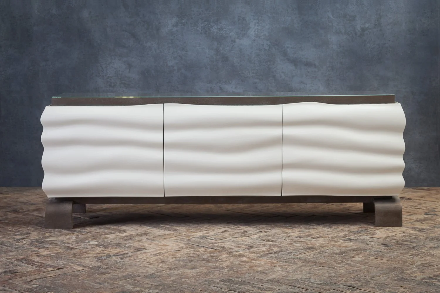 Romuald Stefanski Ondina sideboard with hand-shaped wave elevation and pearlescent lacquer finish, interior design photography