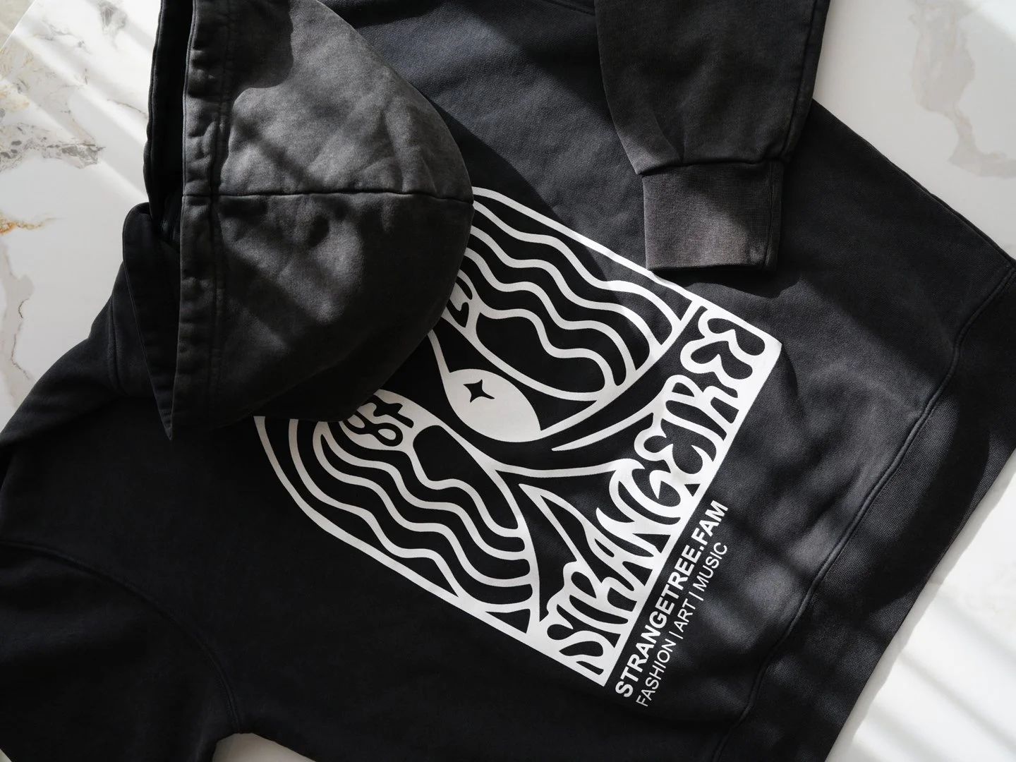 Strange Tree - Lausanne