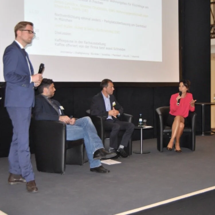 Nina Bendler_Podiumsdiskussion_03.jpeg