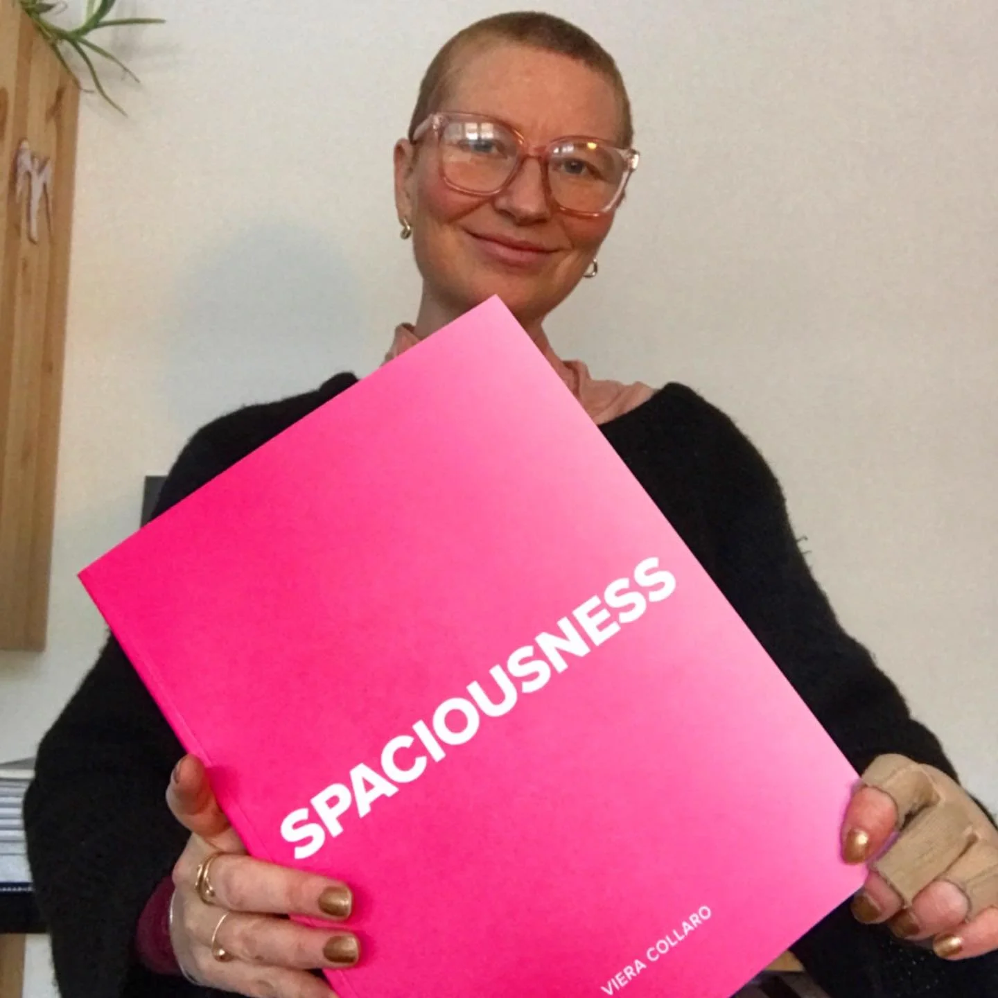 &ldquo;YOU CATCH MY ESSENCE!&rdquo; was the response from @vieracollaro after reading my text for her latest catalogue for the retrospective at @randerskunstmuseum in 23-24. 

I don&rsquo;t take this feedback lightly. Especially because I hear time a